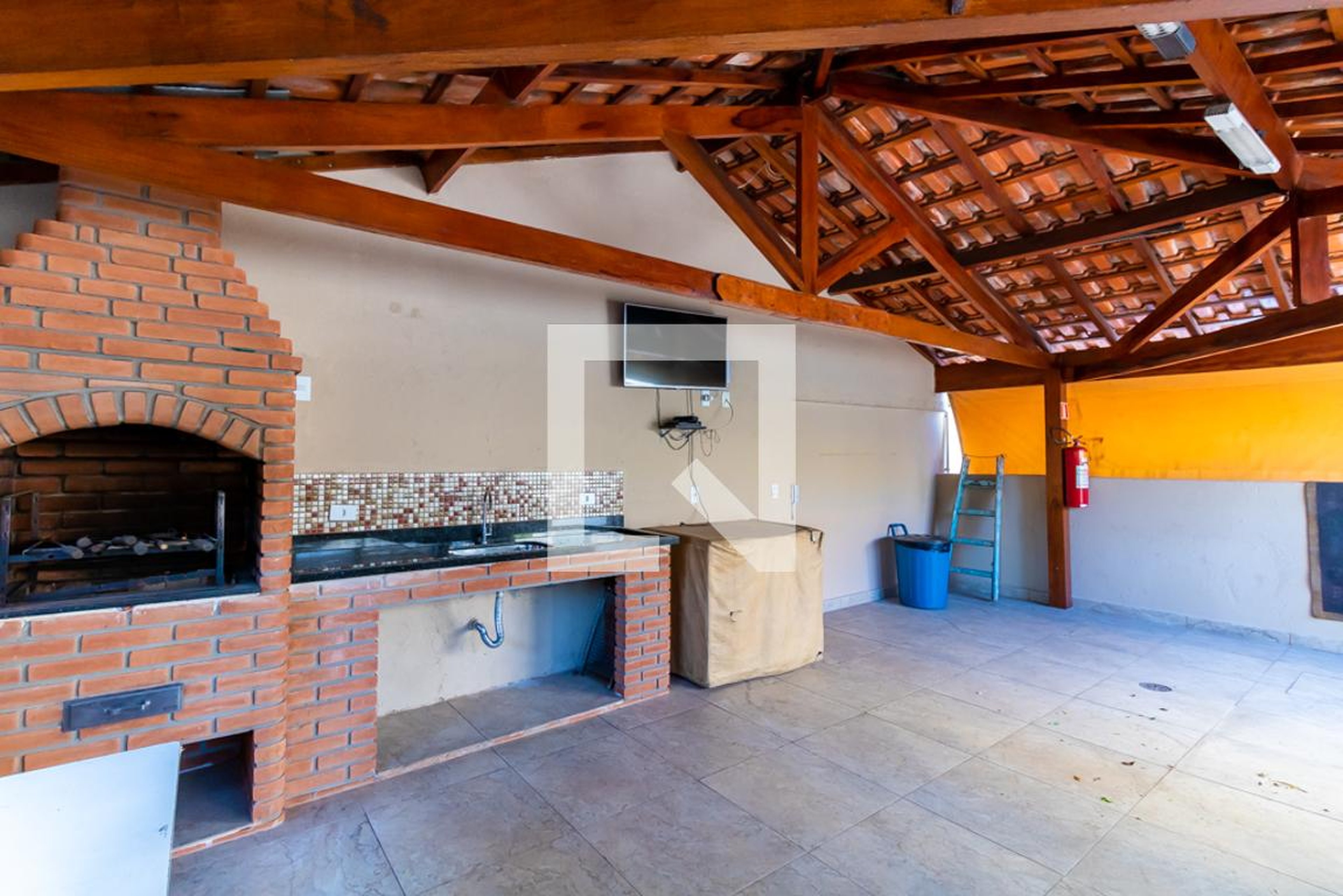 Churrasqueira - Praça das Flores