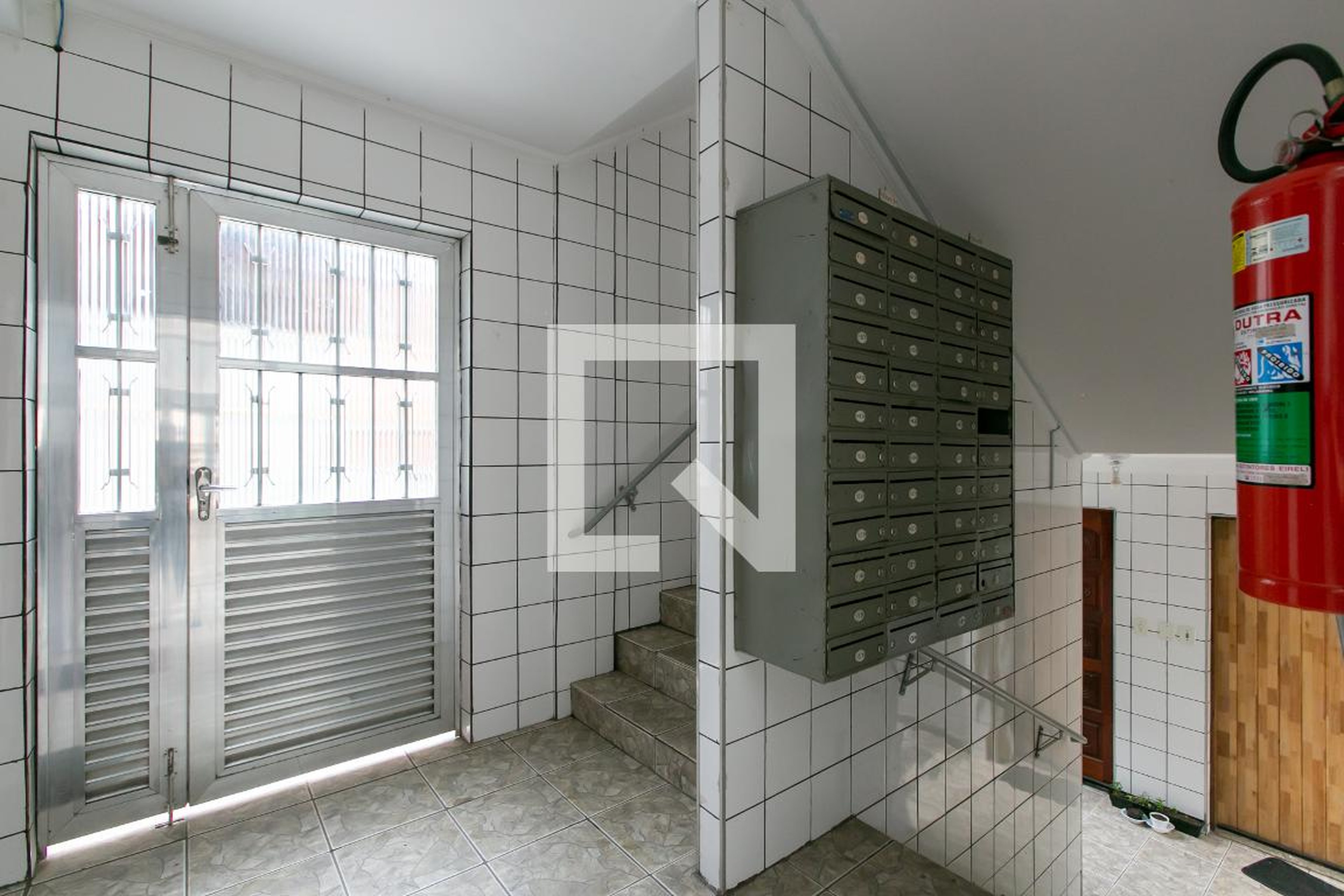 Hall de Entrada - Violeta Lírio