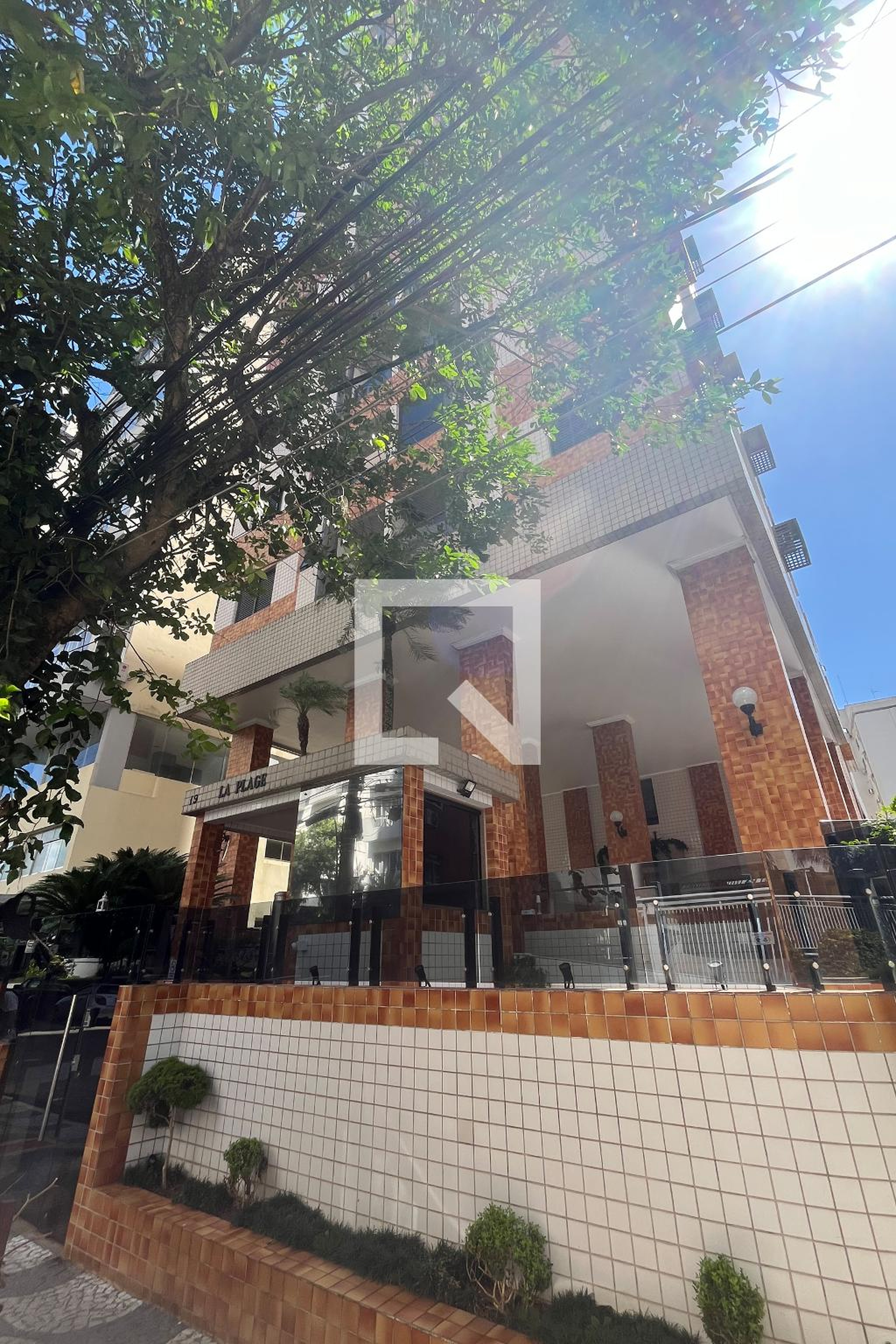 Fachada do Prédio Condomínio La Plage