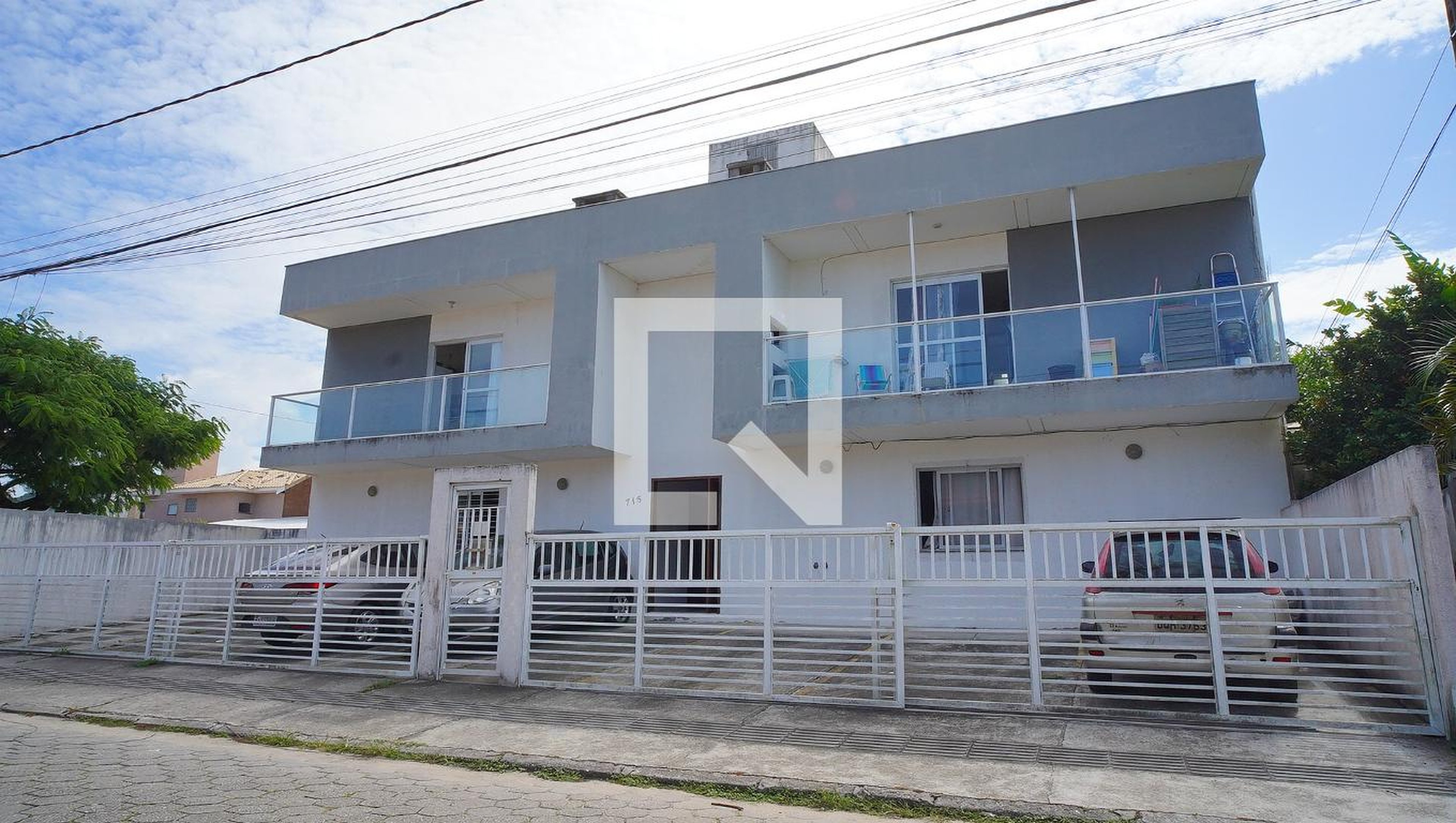 Fachada Condomínio em Rua Professor Emanoel Paulo Peluso, 705