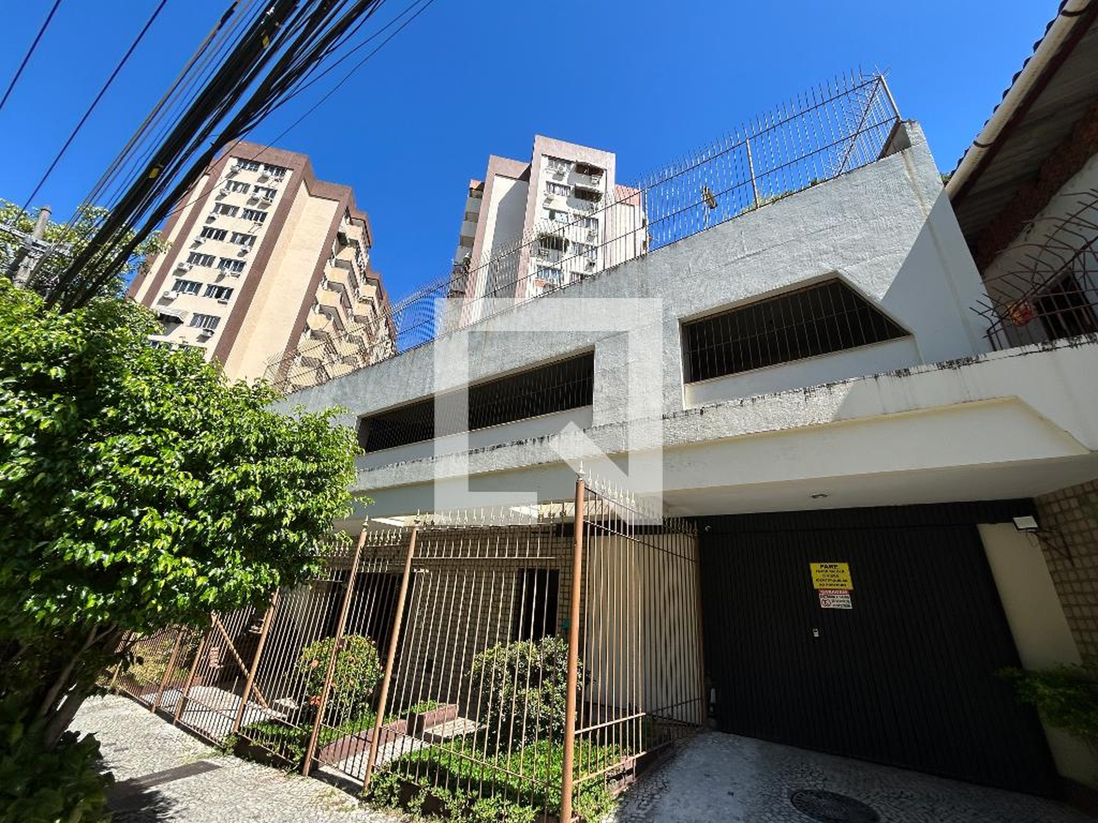 Fachada Edifício Parque Real Dom João