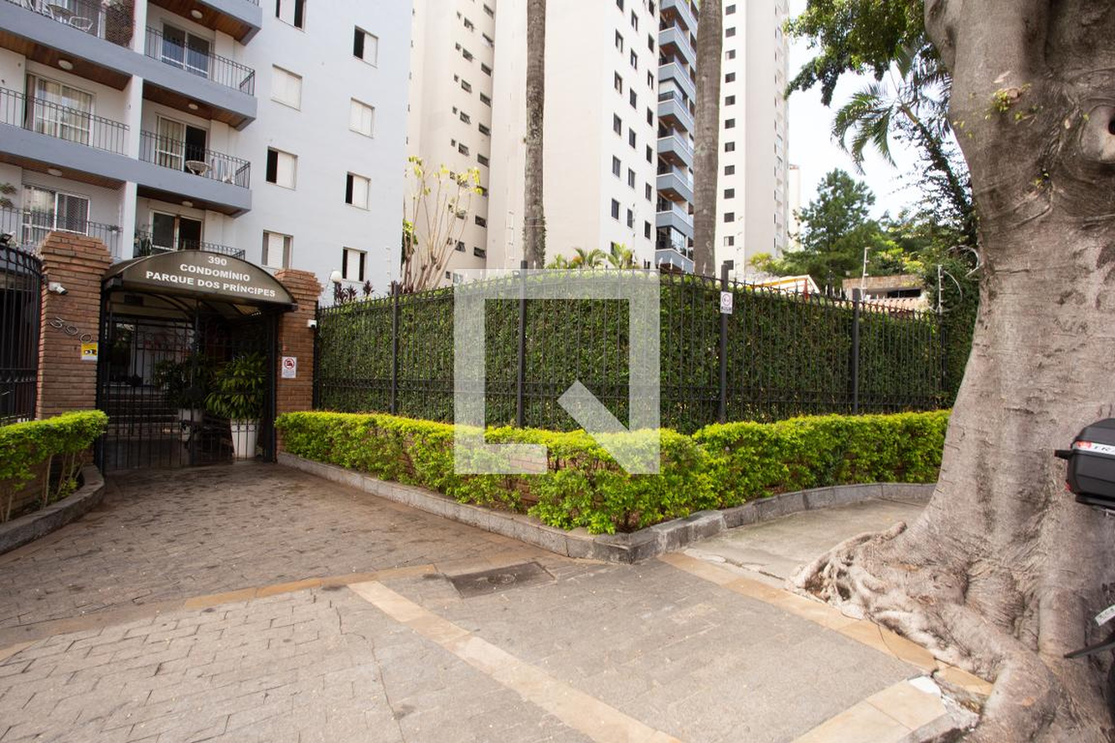 Fachada Edifício Parque dos Príncipes