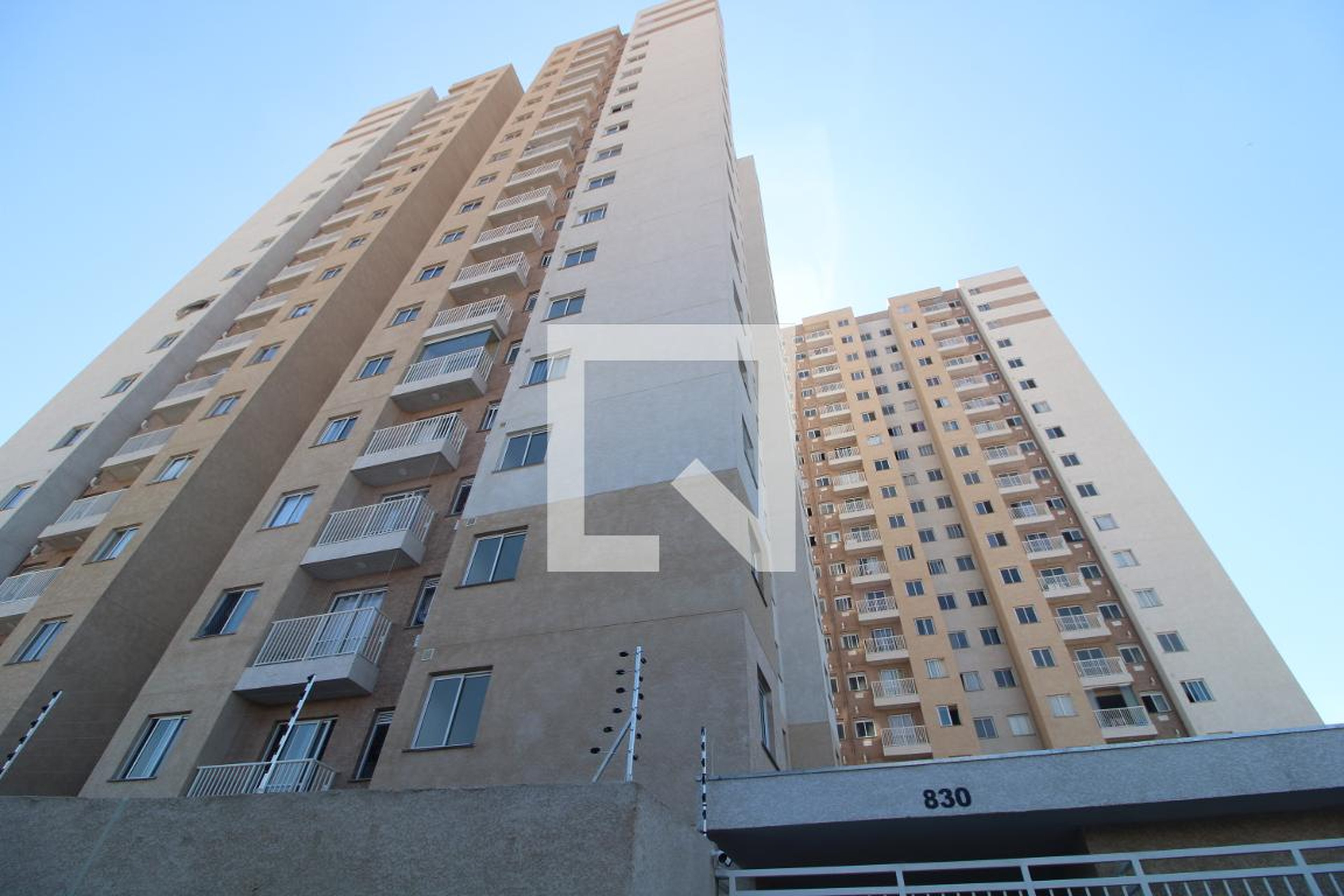 Fachada Condomínio em Rua João Brito de Araújo, 304