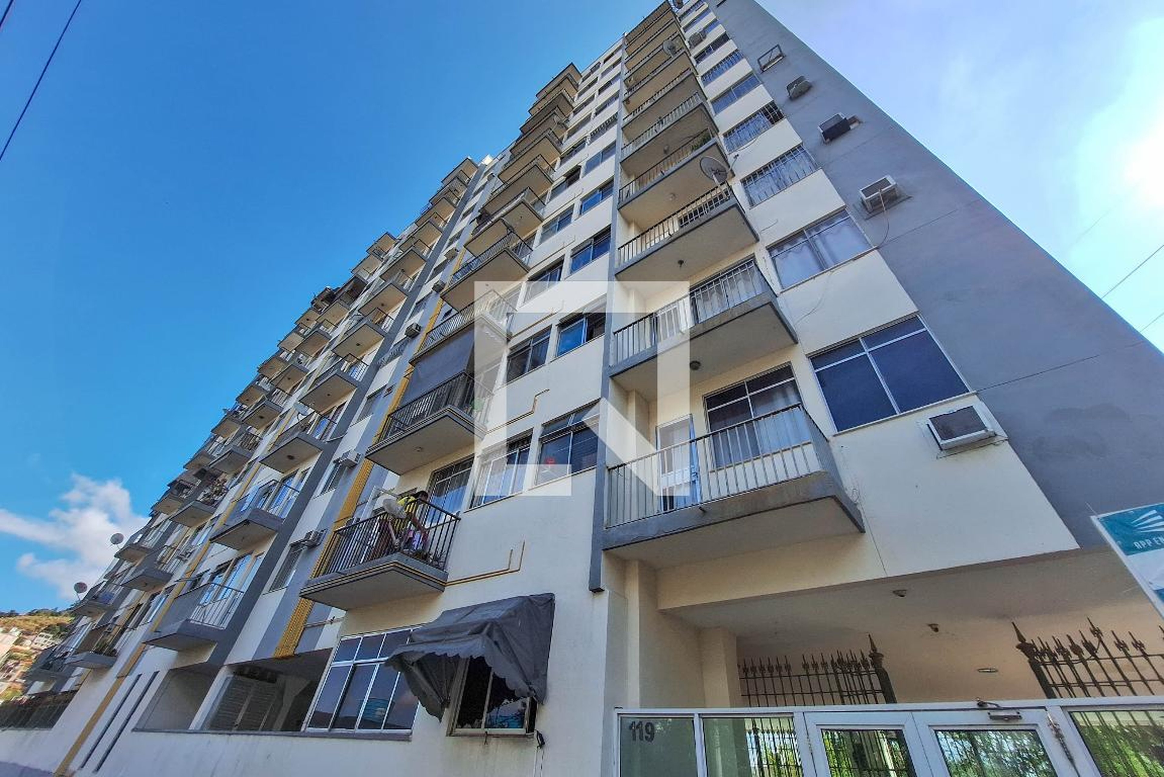 Fachada Condomínio Suites do Bairro Chique