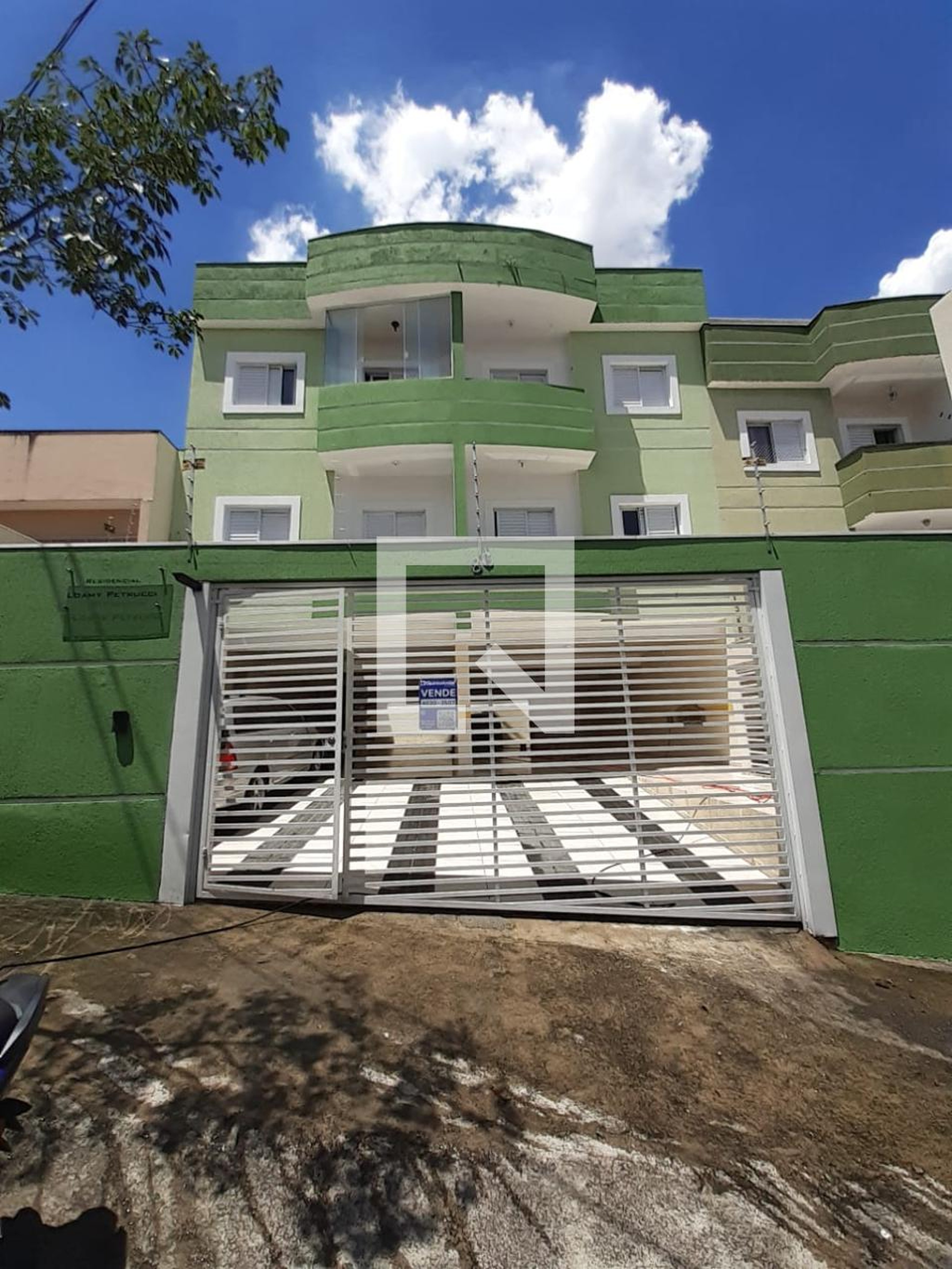 Fachada Condomínio Loamy Petrucci