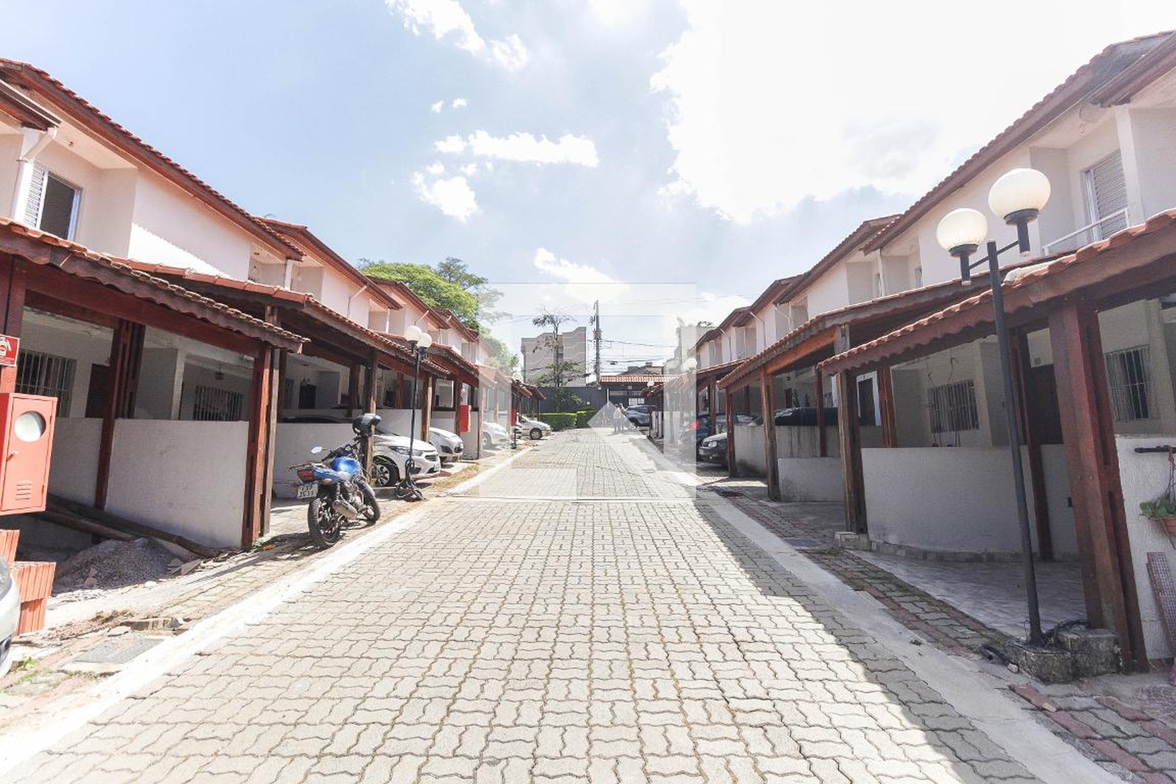 Condomínio - Residencial Ibiajara I