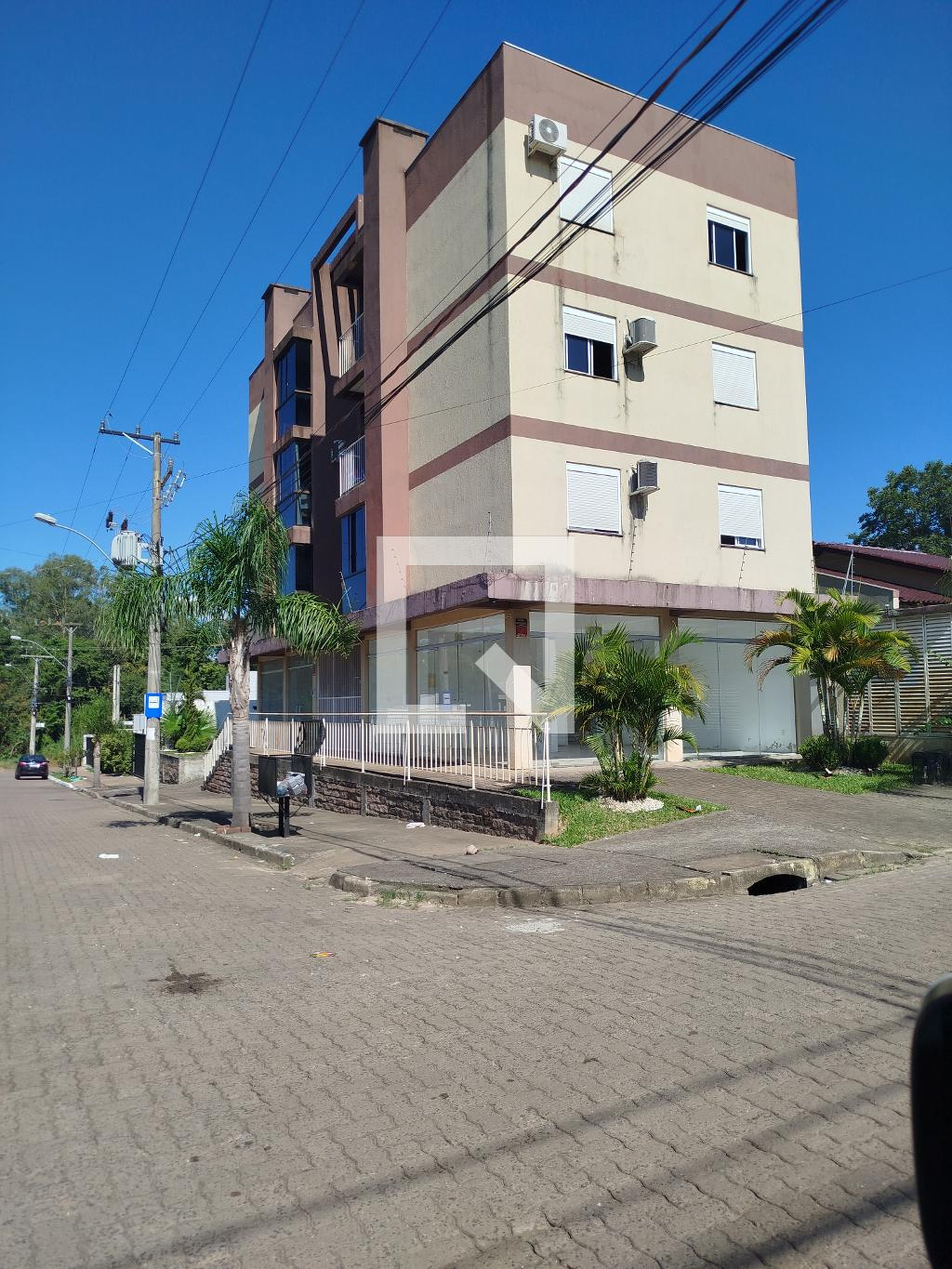 Fachada Condomínio em Rua Butiá, 55