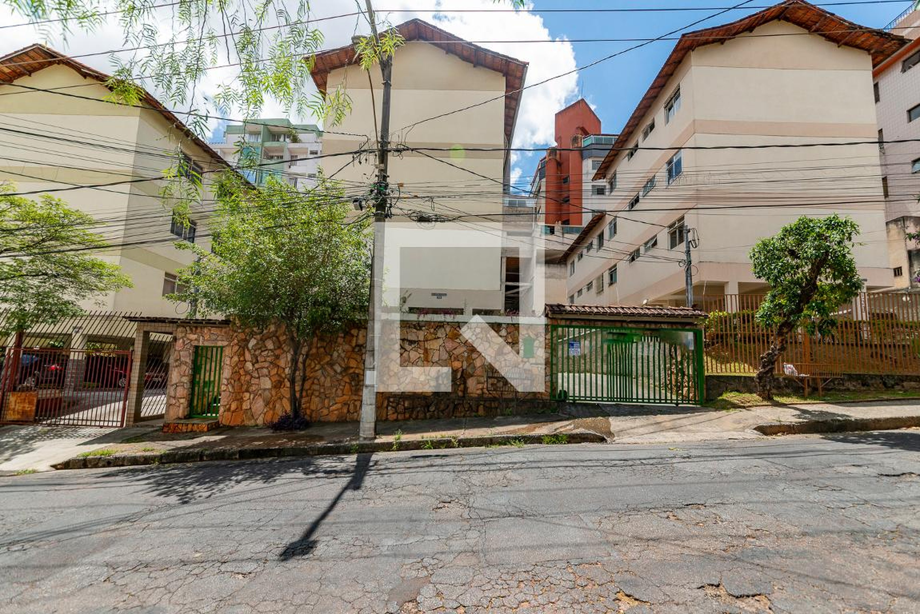 Fachada Condomínio em Rua Engenheiro Osvaldo Andrade, 154