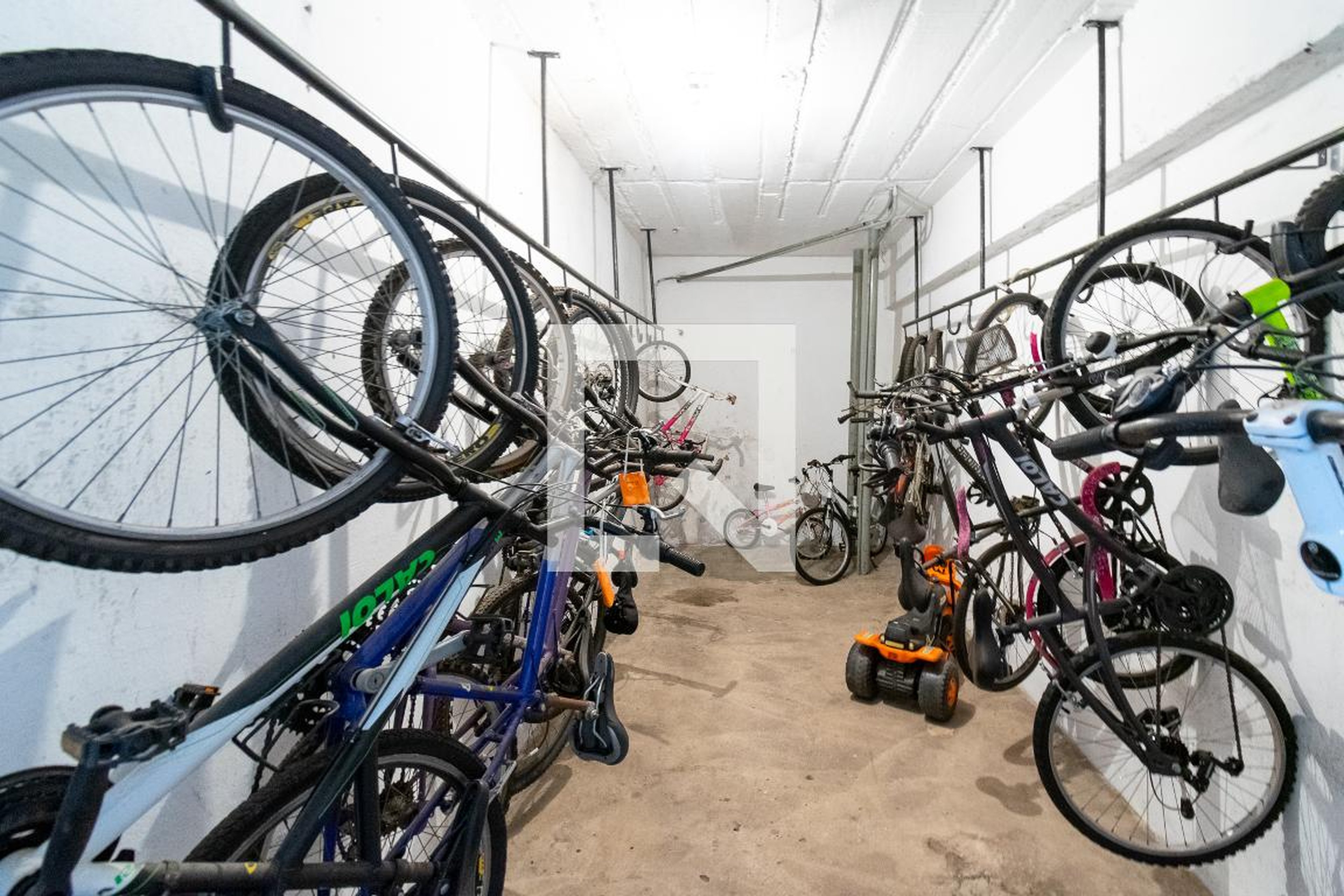 Bicicletário - JD. das Camélias