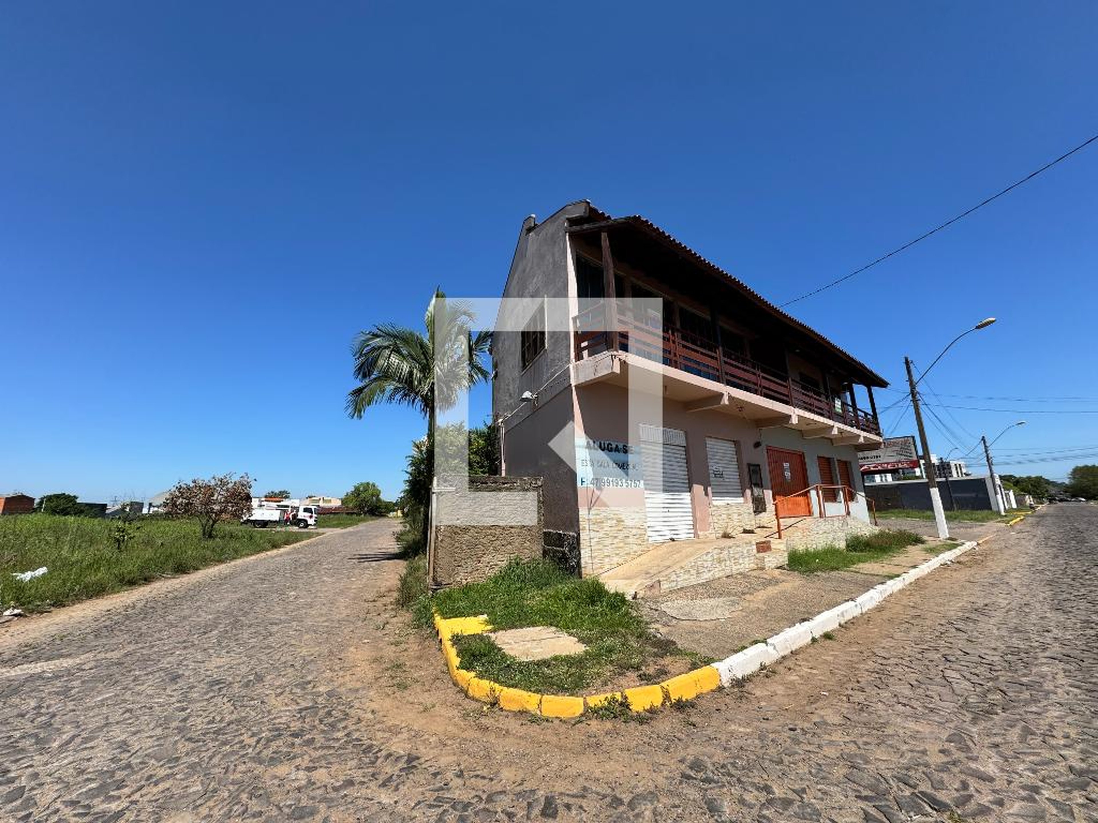 Fachada Condomínio em Avenida Coronel Atalíbio Taurino de Rezende, 1202