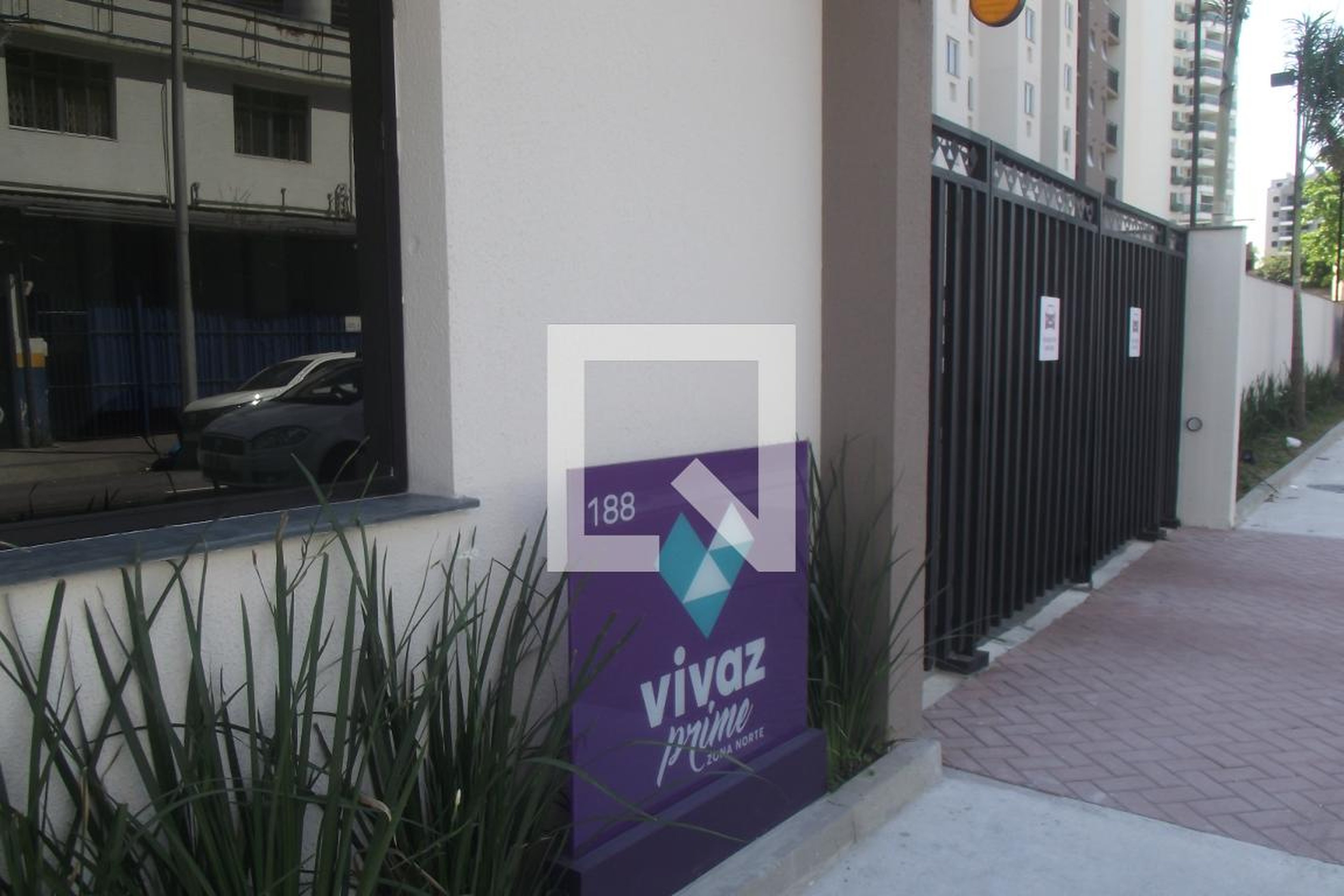 Fachada Condomínio em Rua das Oficinas Jornalista Luiz Mendes, 108