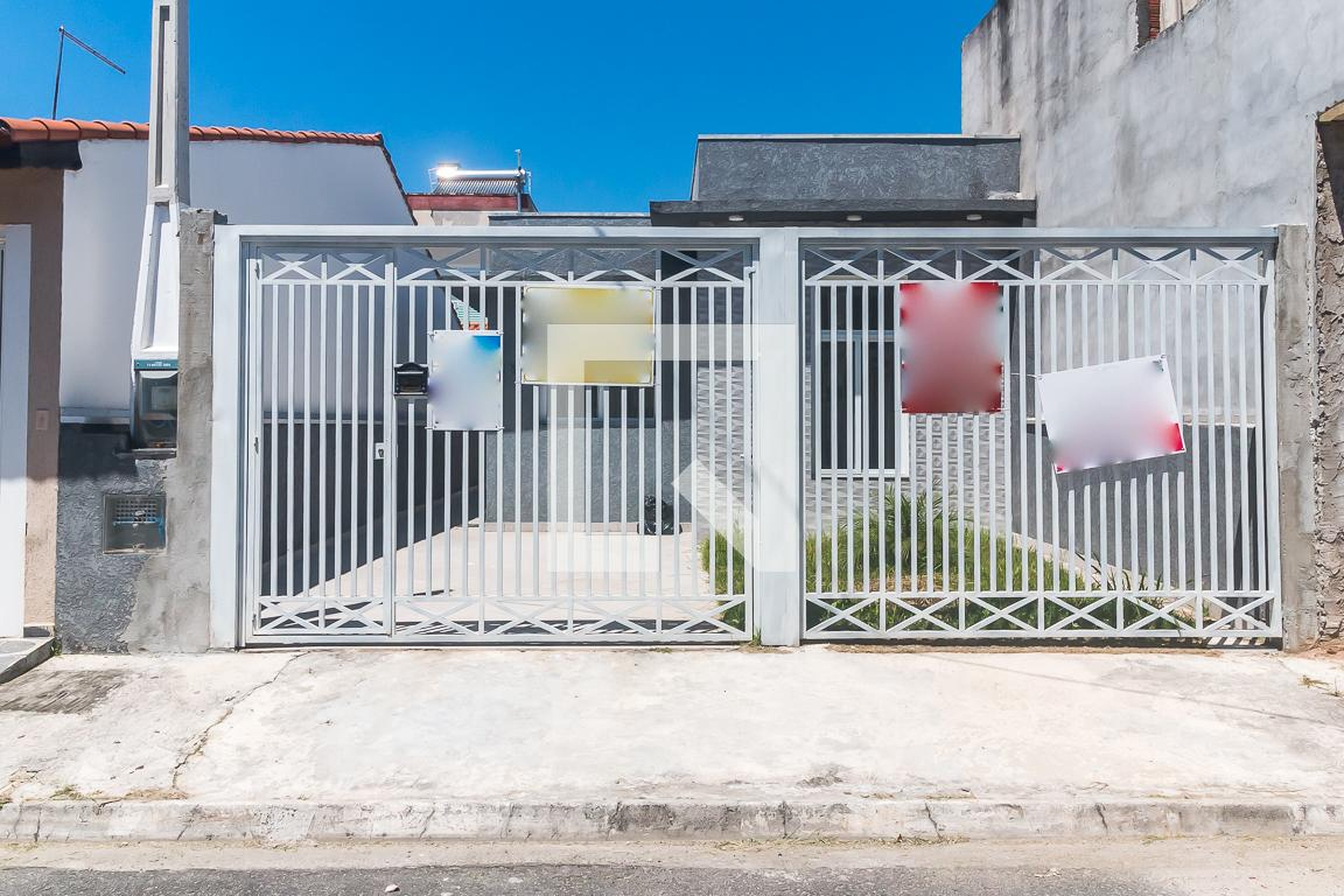 Fachada Condomínio em Rua Moacyr de Souza Filho, 151