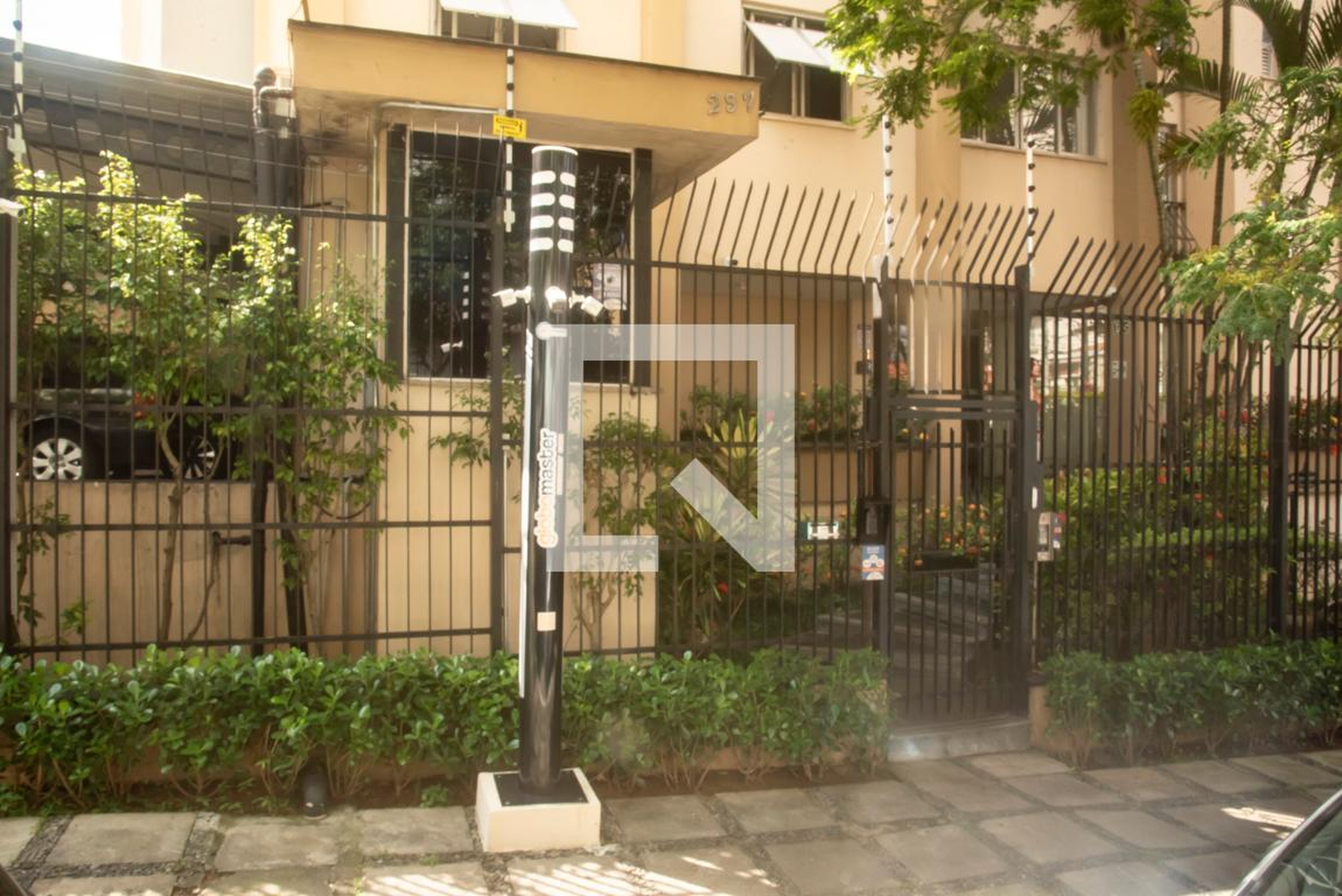 Fachada do Condomínio Condomínio Villine