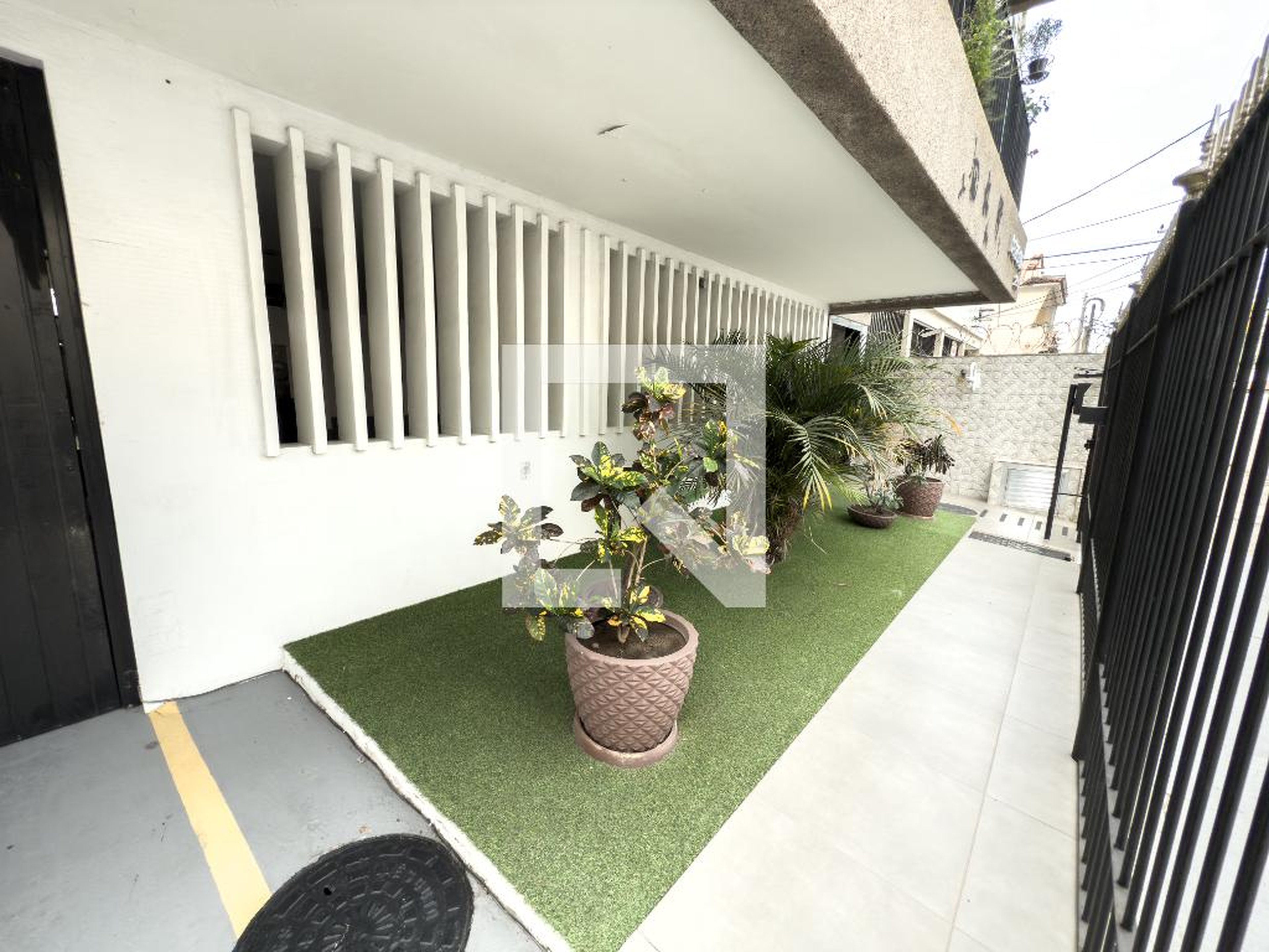 Fachada do Prédio Condomínio em Rua Paula Barros, 250