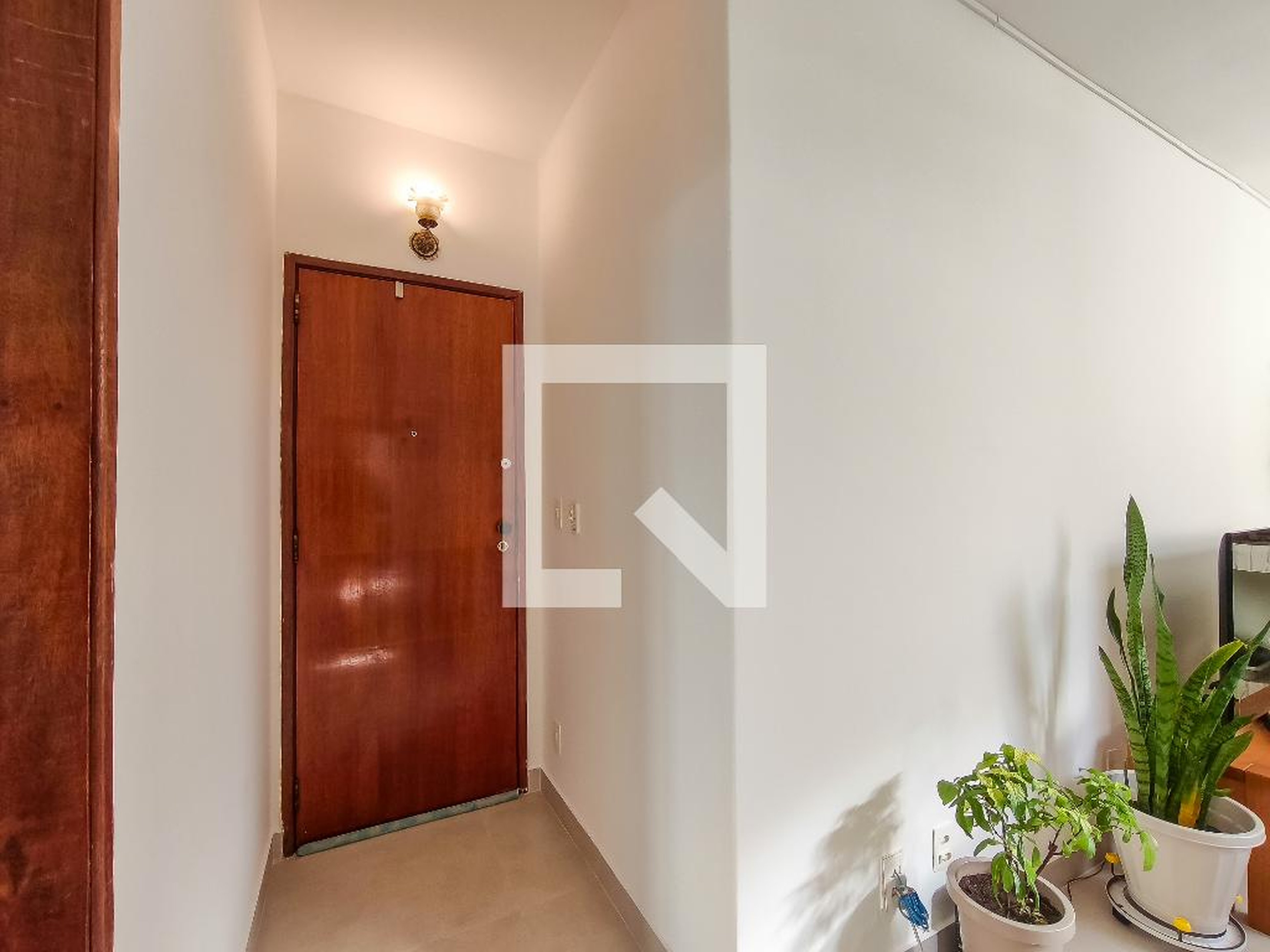 Entrada Condomínio em Rua Pereira Nunes, 311