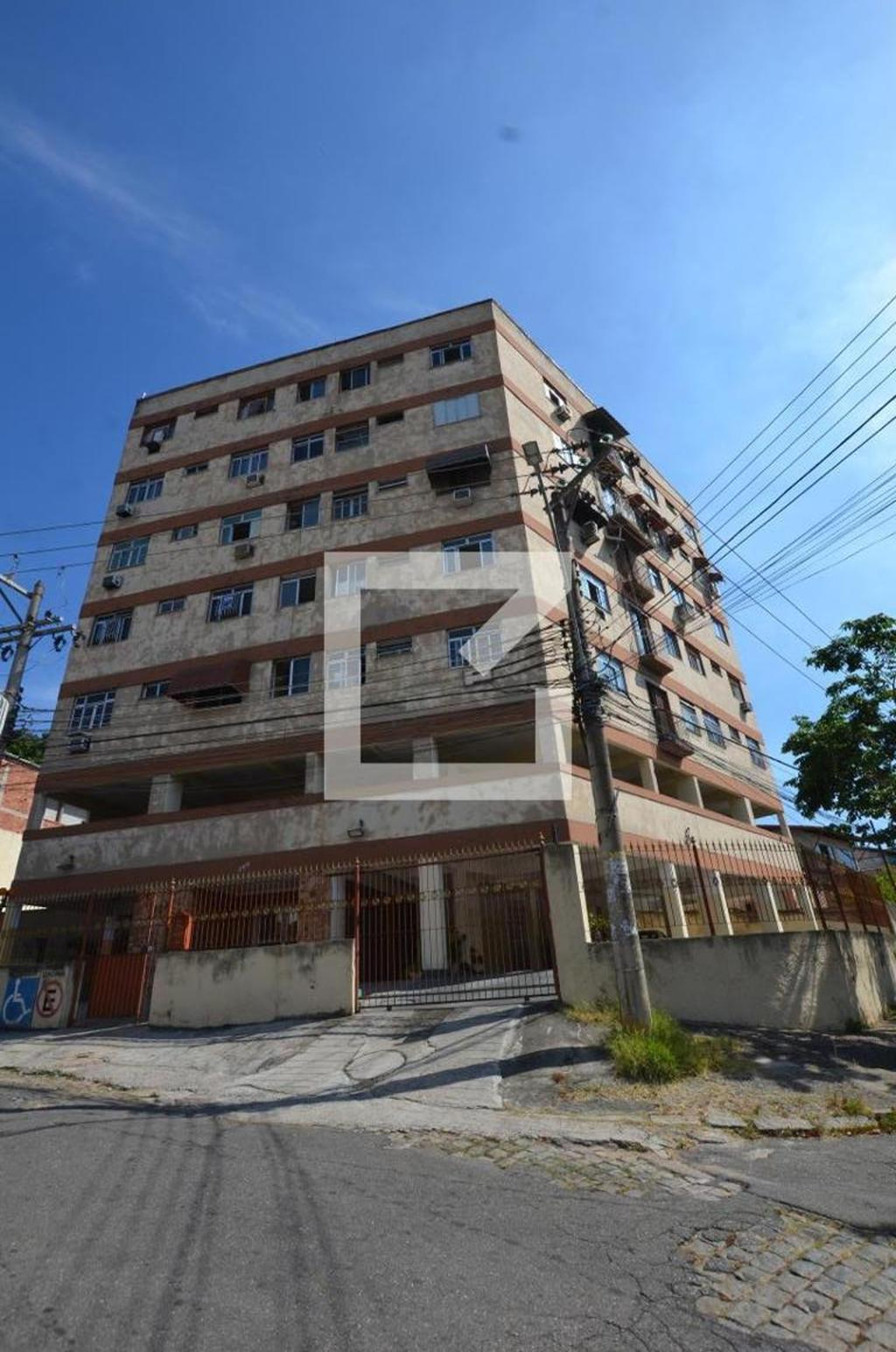 Fachada Condomínio em Rua Mirassol, 269