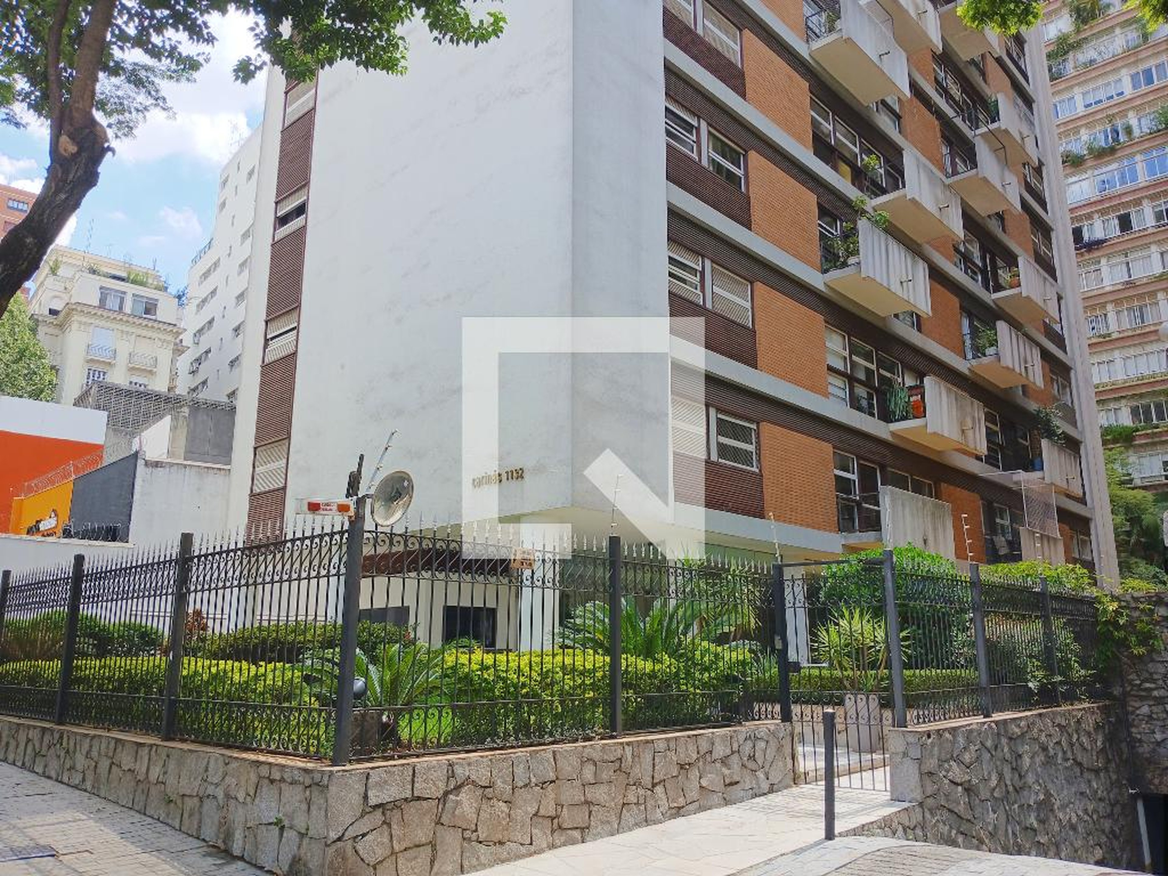 Fachada Condomínio Carinás