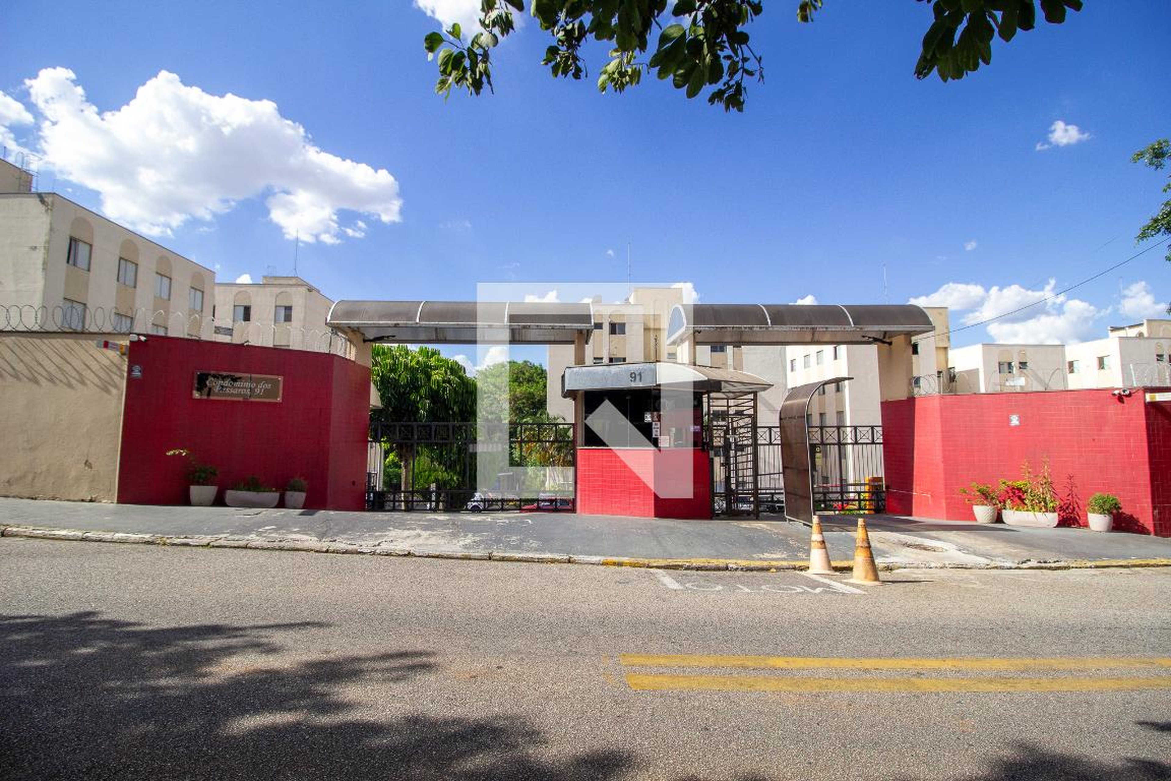 Fachada Condomínio Pássaros