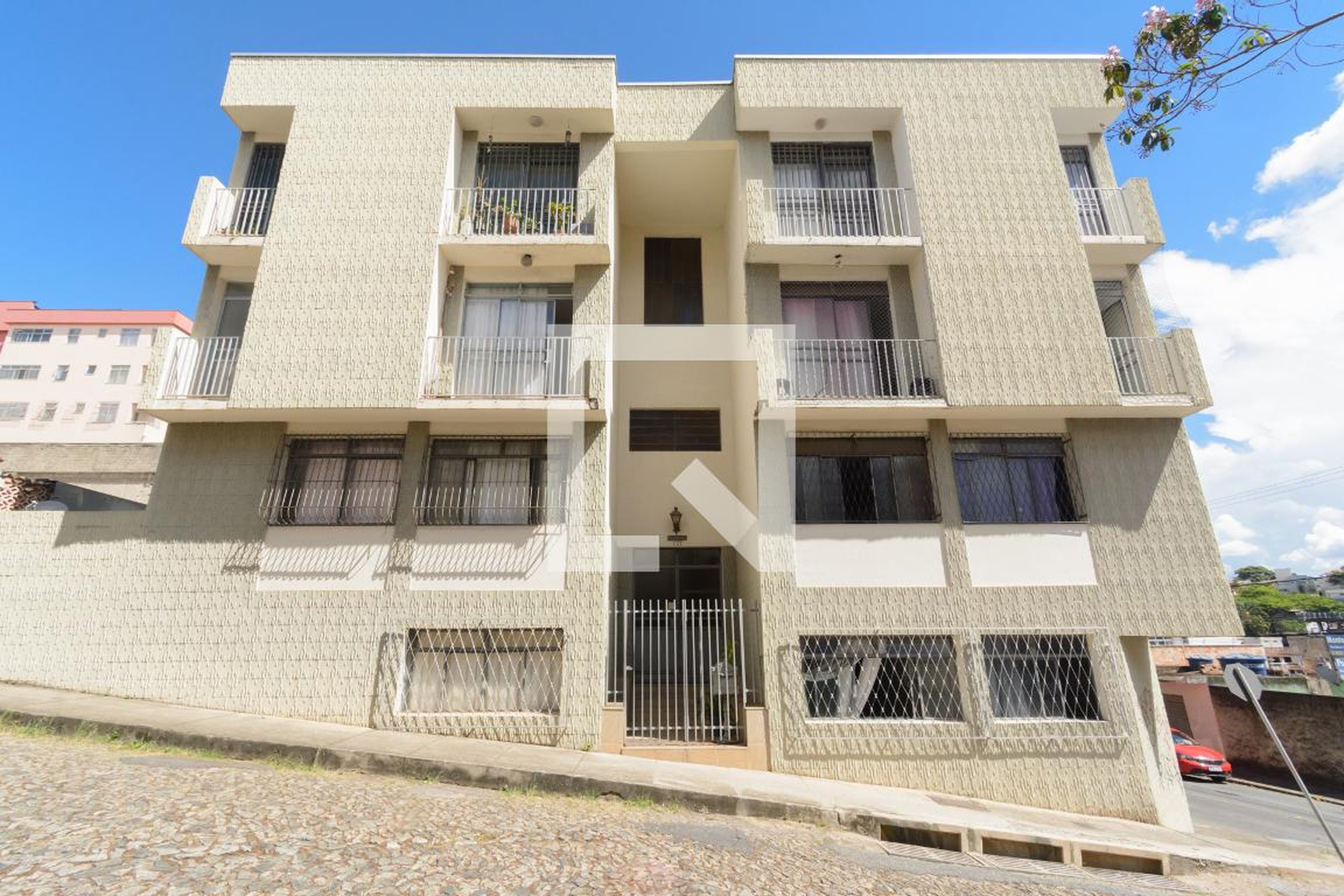 Fachada Edifício Aureola