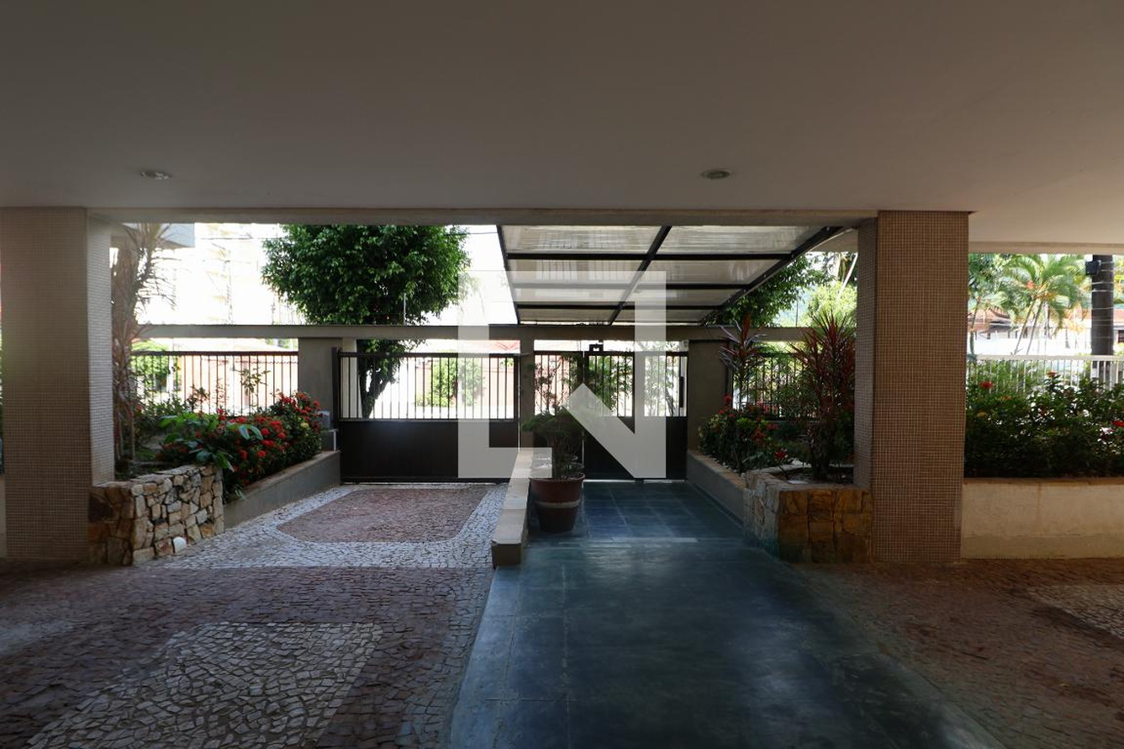 Fachada Edifício Residencial Esmeralda