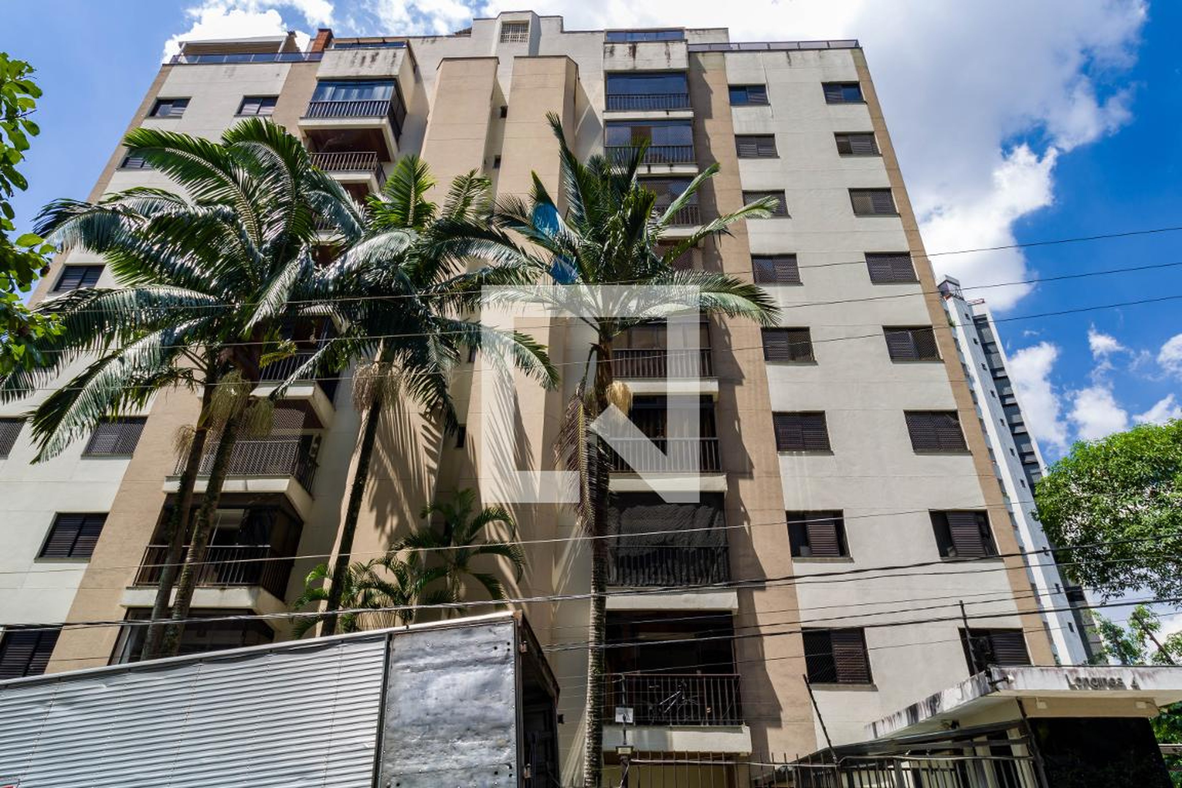 Fachada Condomínio Longinis