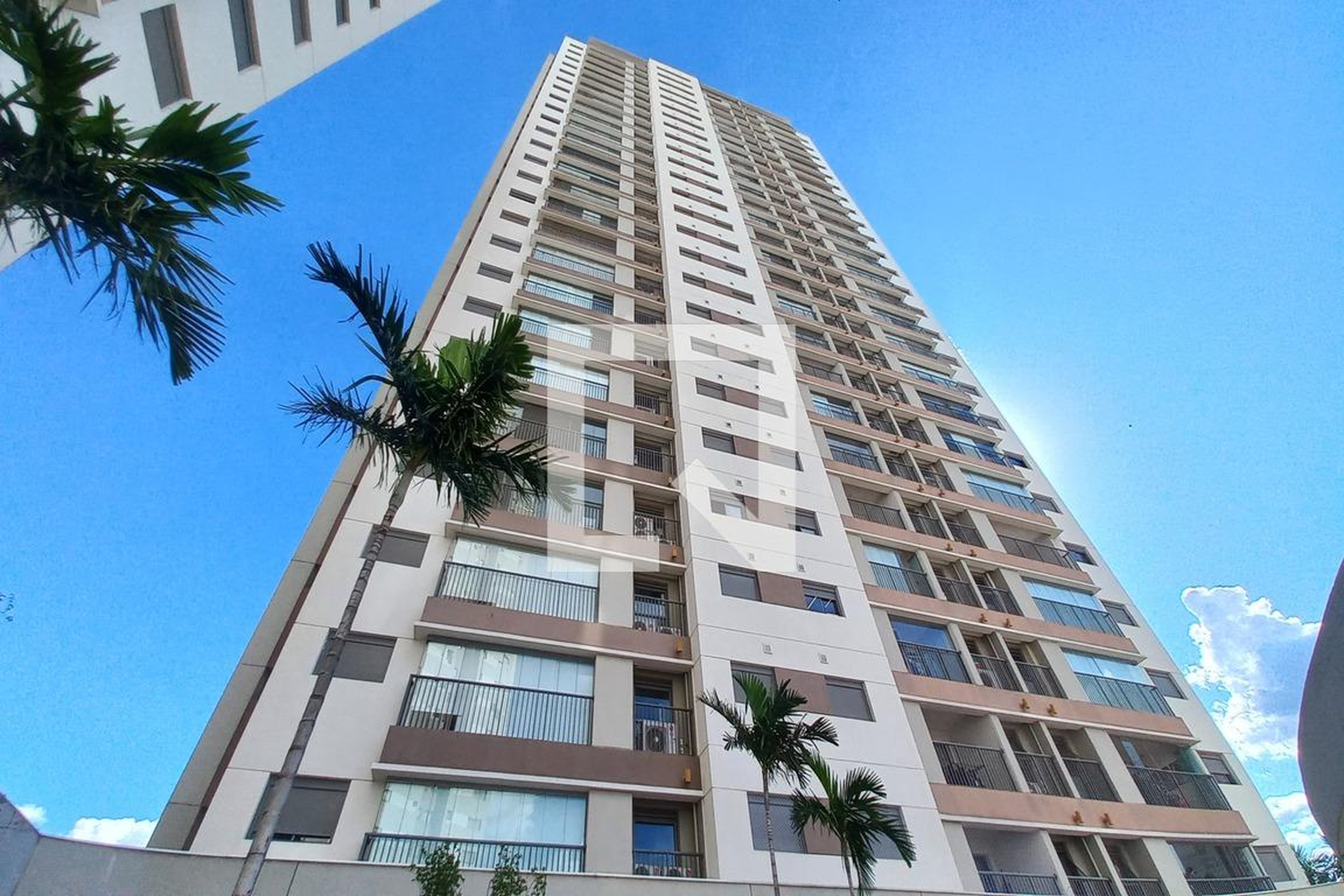 Fachada do Prédio Condomínio em Rua Alberto Faria, 22