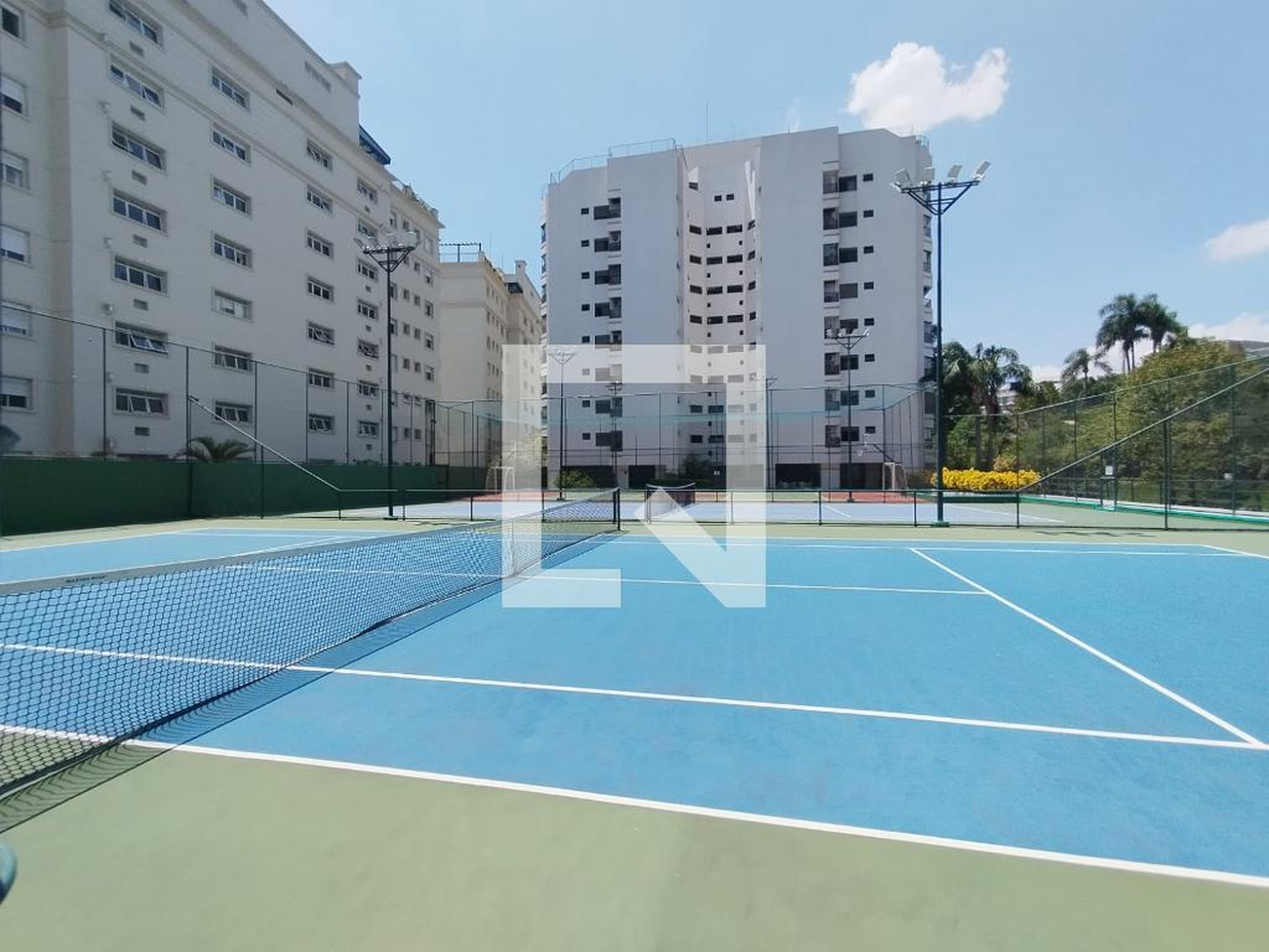 Quadra de Tênis - Champs Elysées