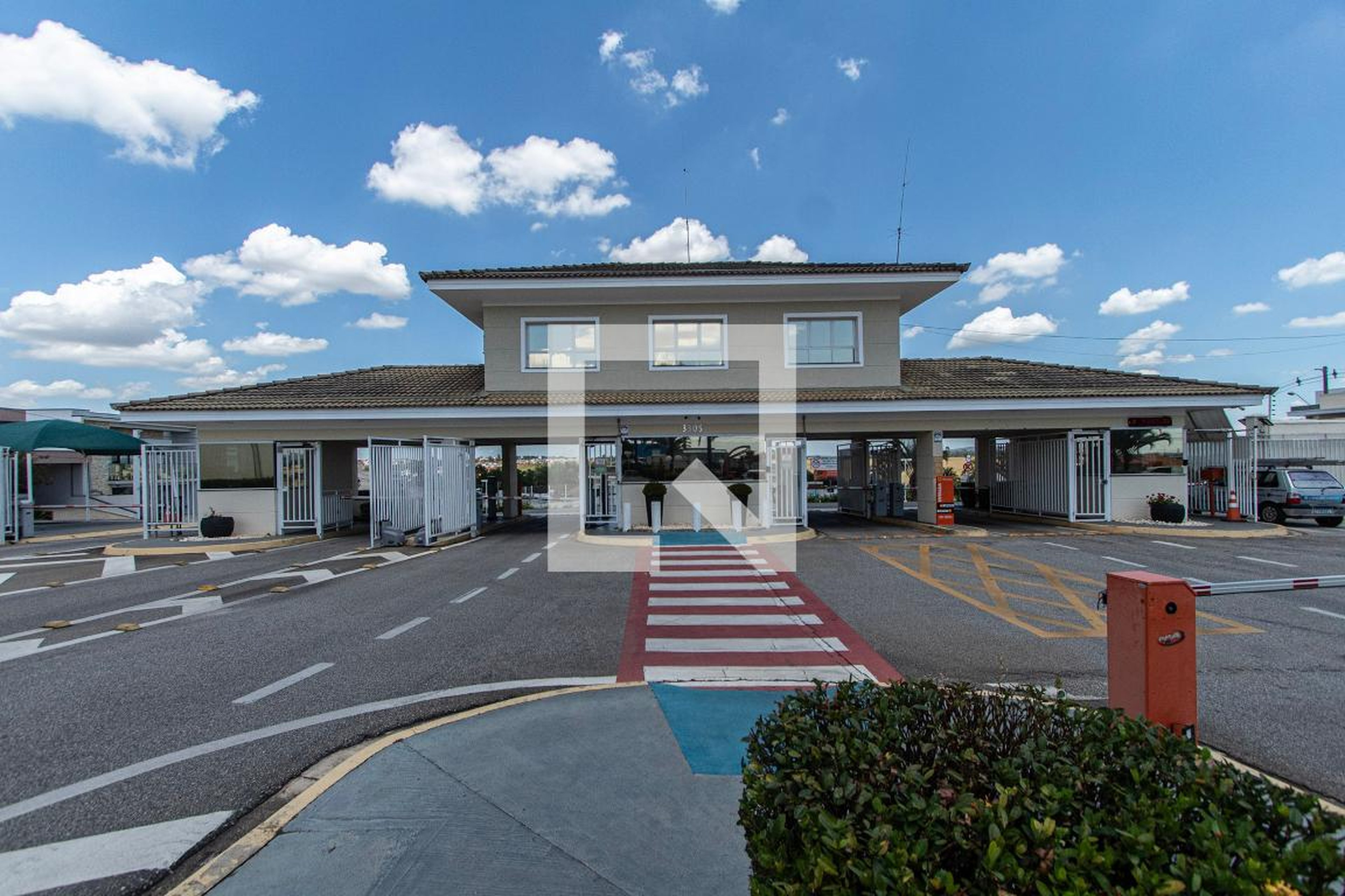 Fachada Condomínio em Alameda Firenze, 188