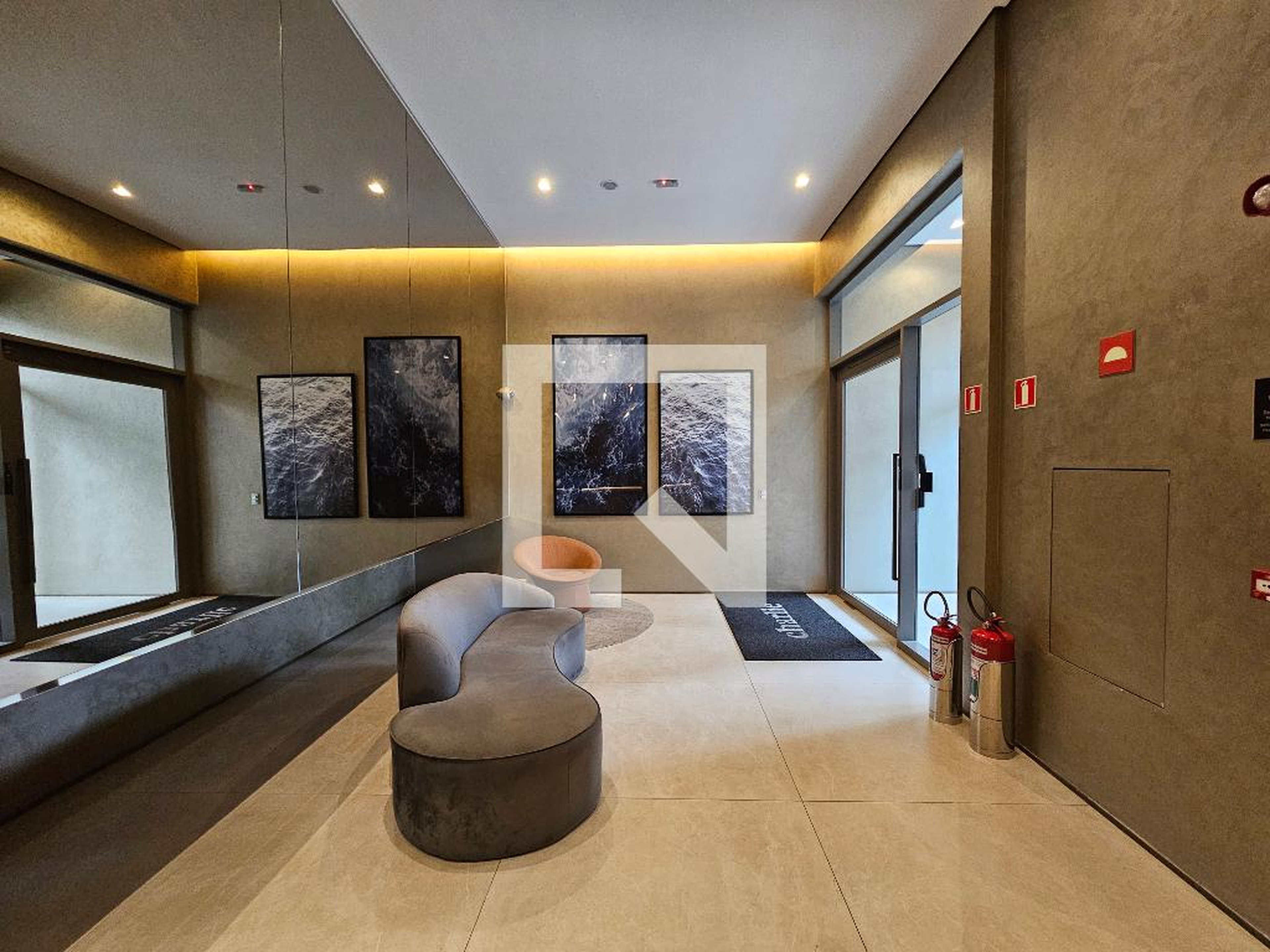 Área comum - Charlie