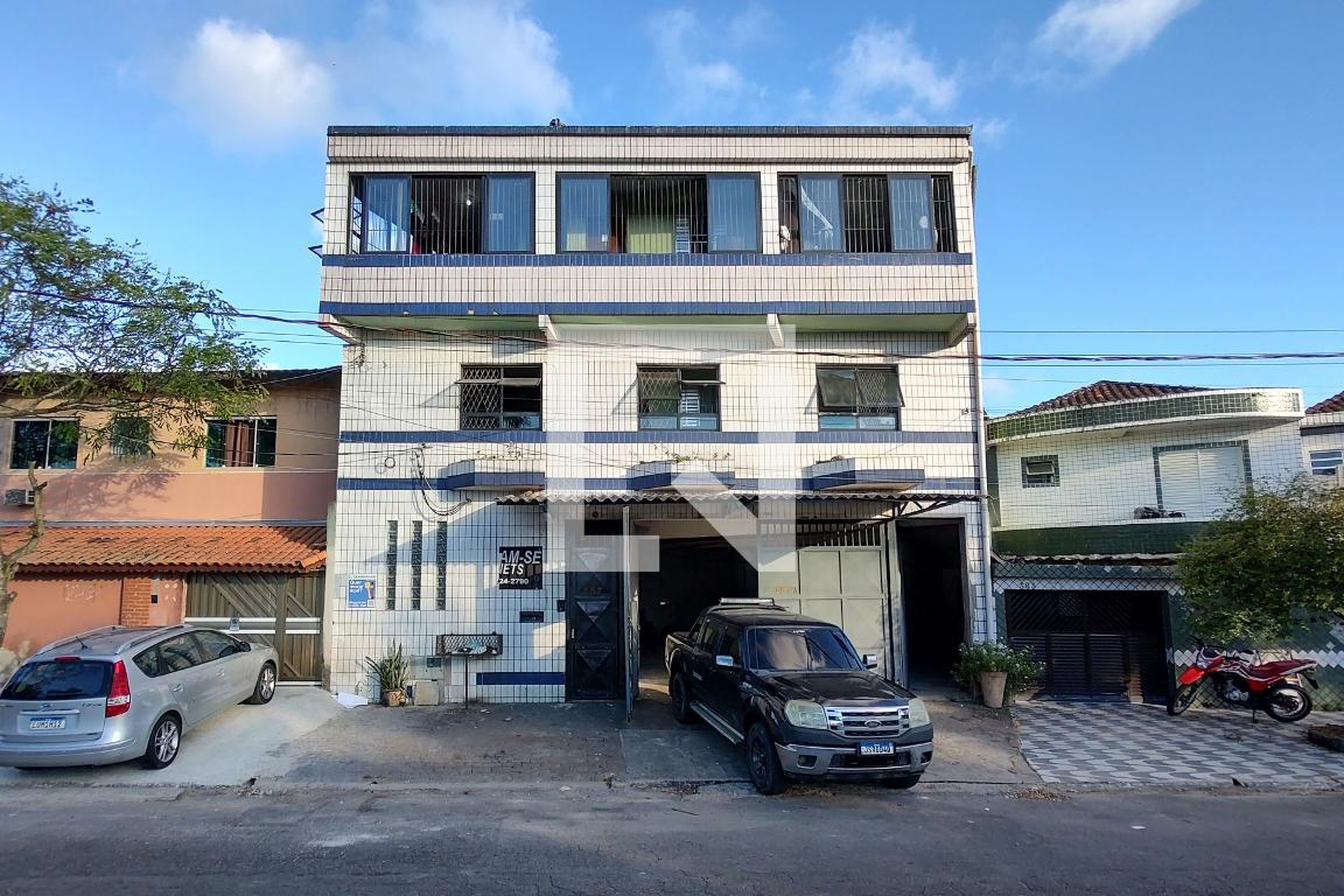 Fachada do Prédio Condomínio em Rua Benedito Calixto, 357