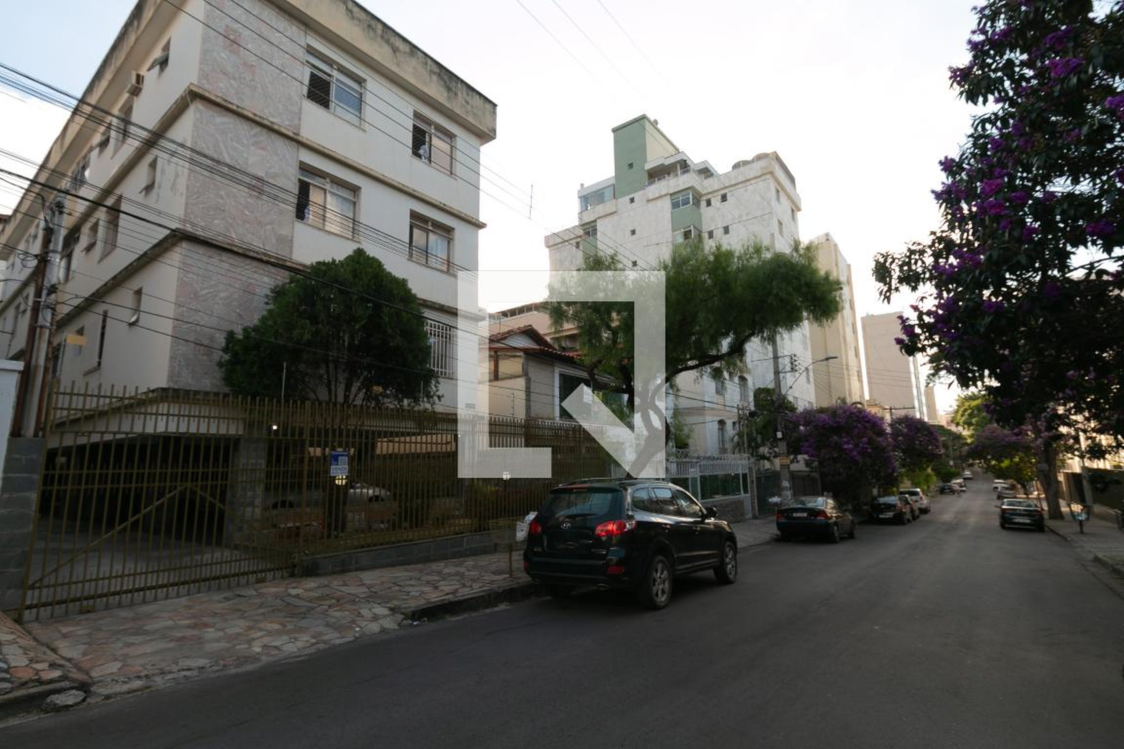 Fachada Condomínio em Rua Cardeal Stepinac, 418