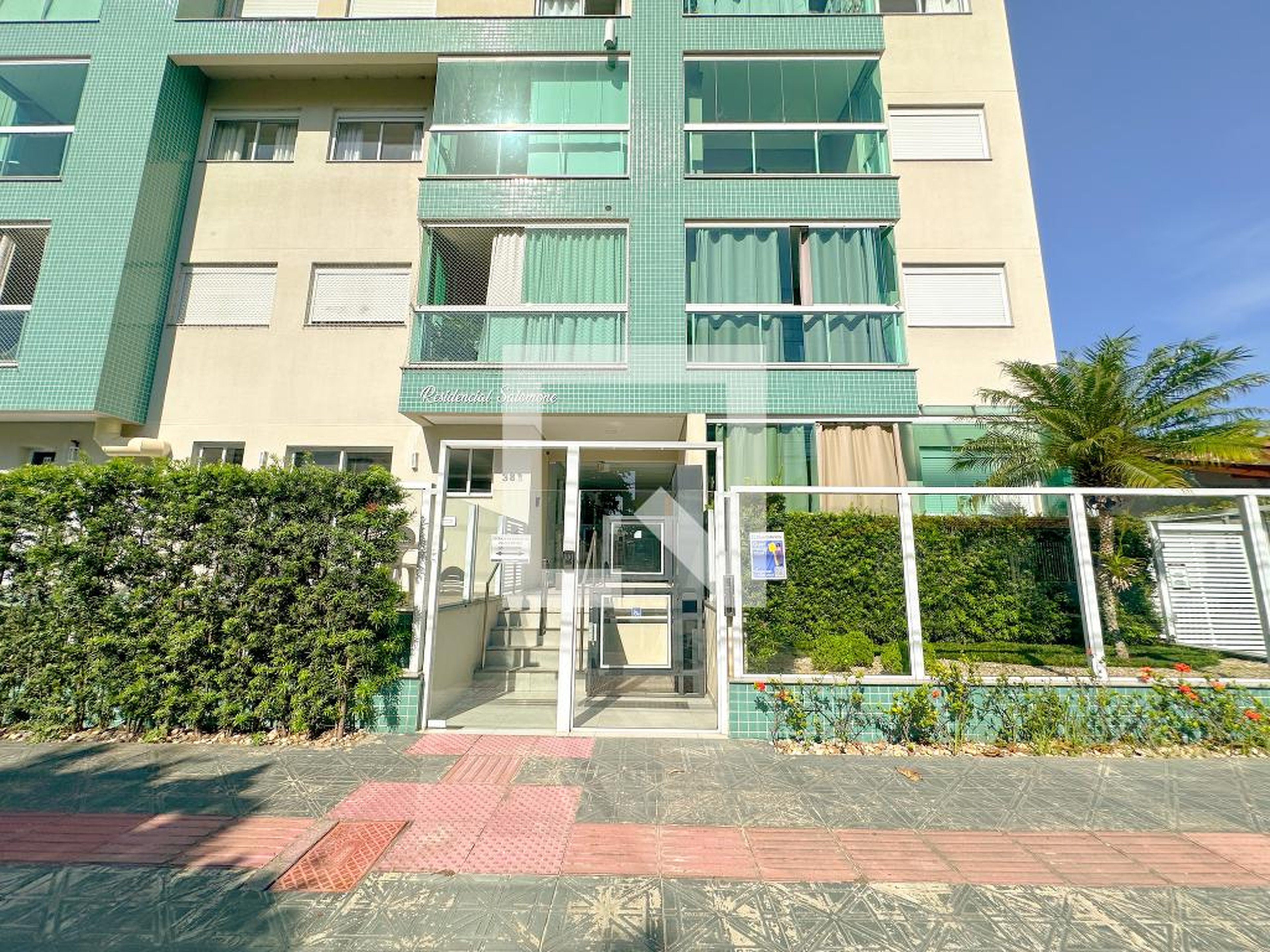 Fachada Condomínio em Rua Antônio Heil, 388
