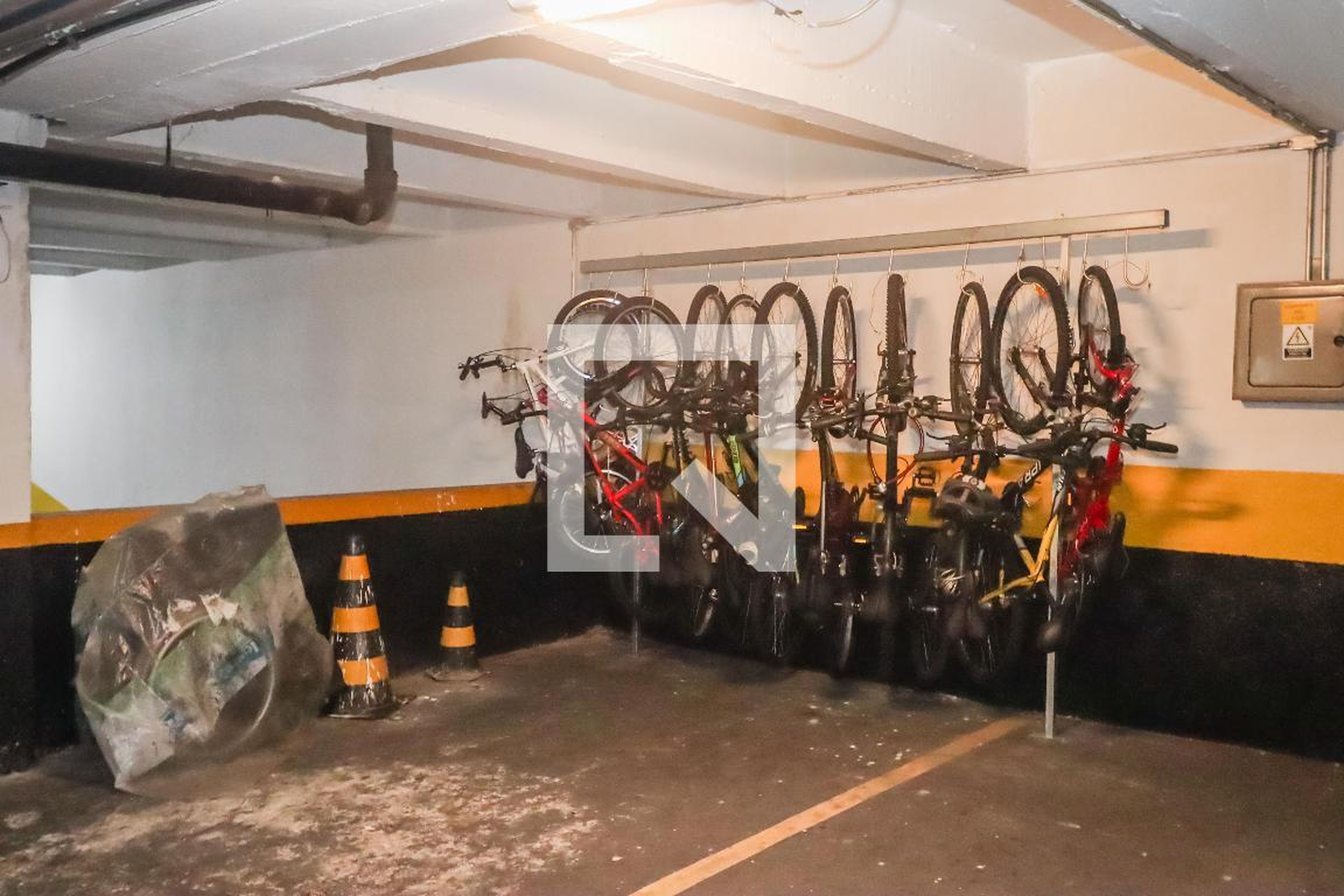 Bicicletário - Claudia Regina e Tatiana