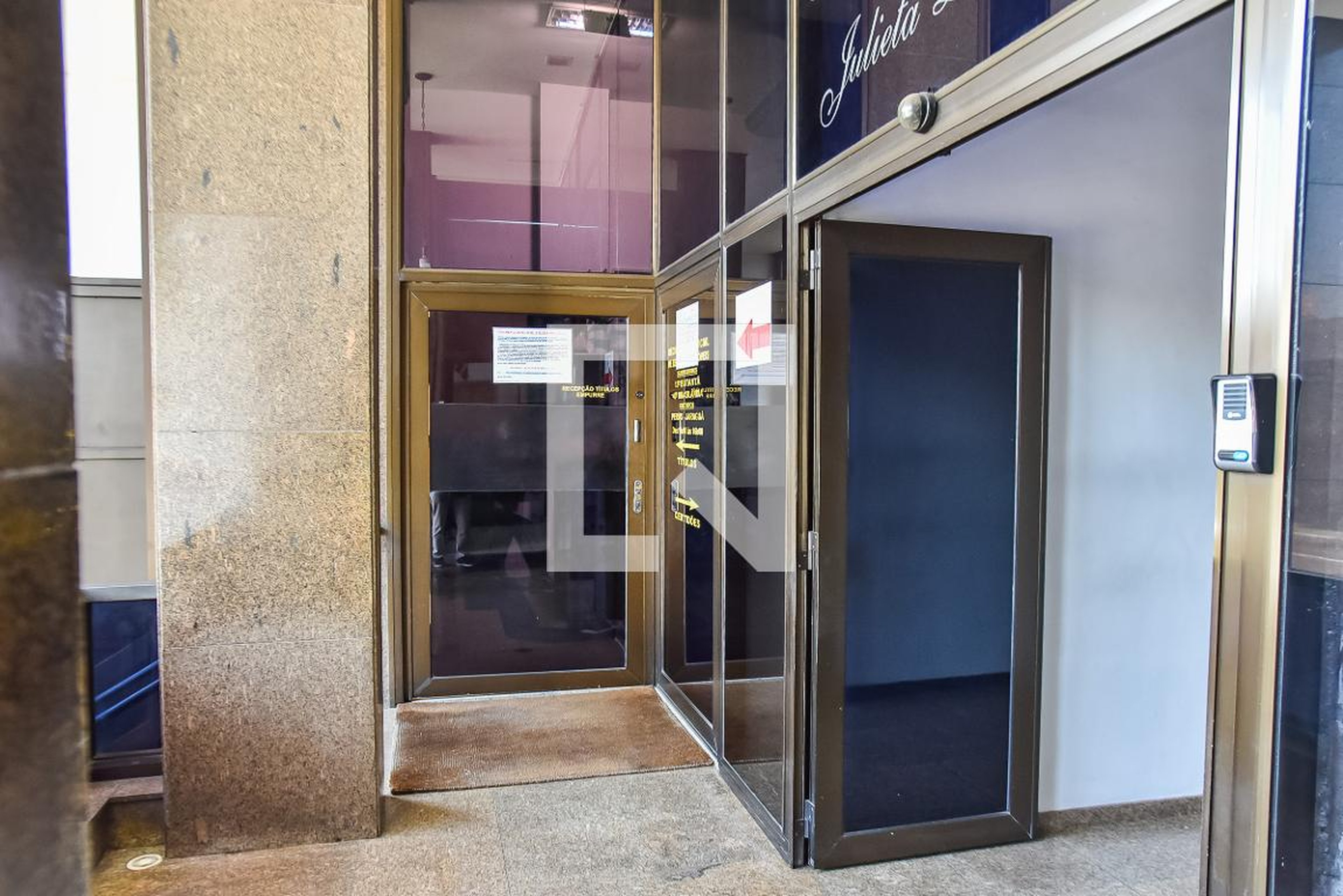 Área comum - Ed. Julieta Lebre Pinto