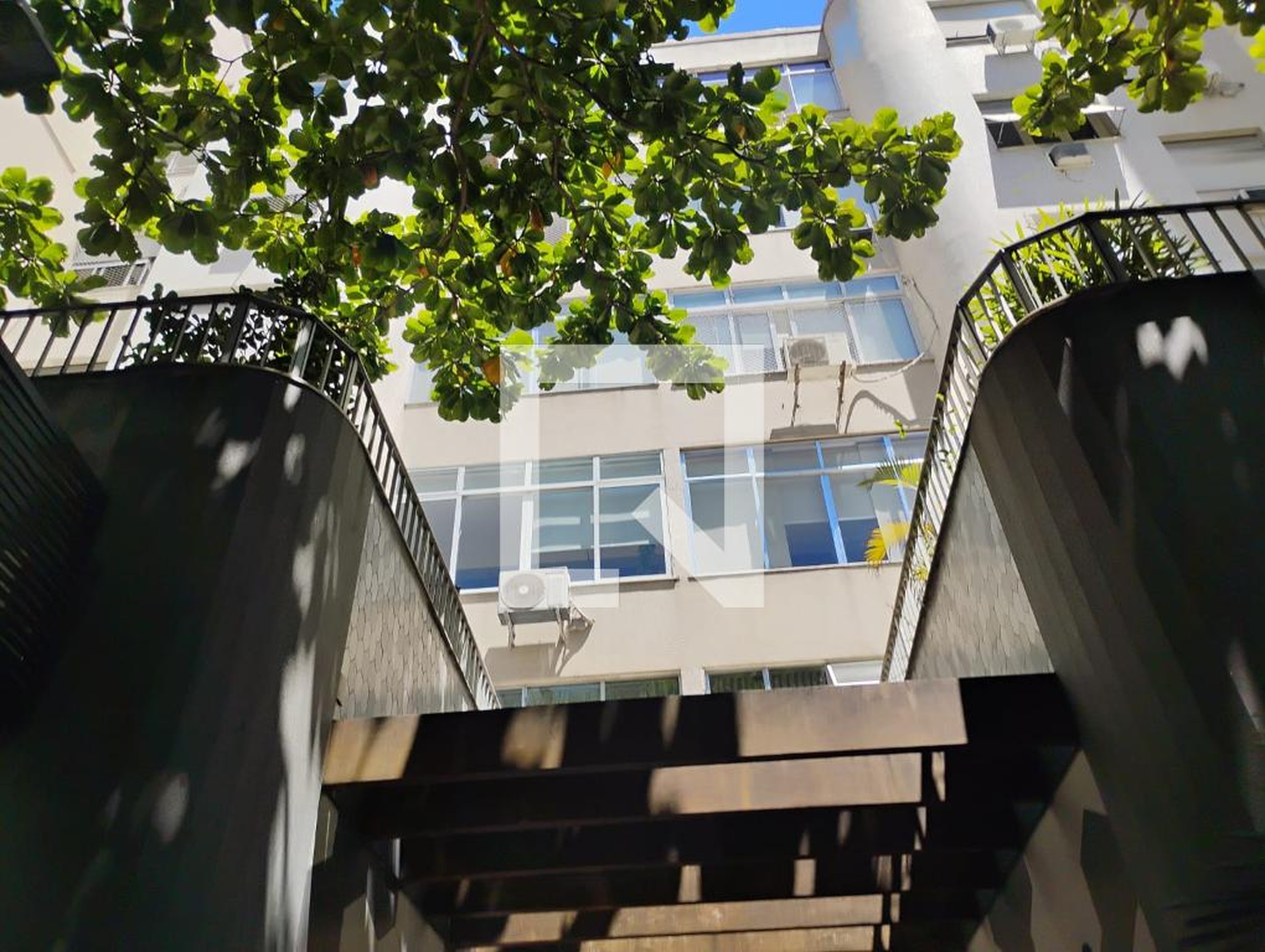 Fachada Edifício Dourado