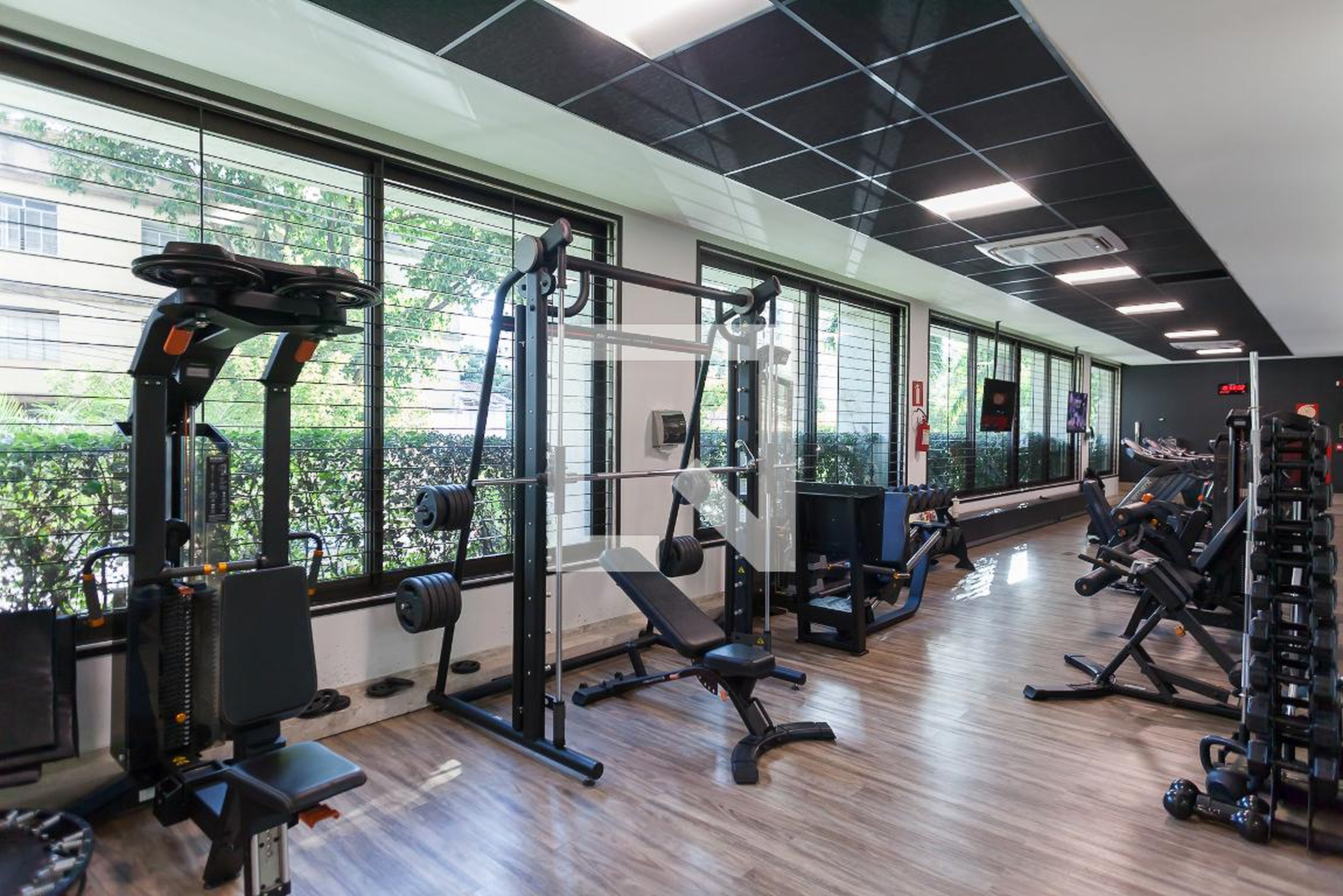 Academia - Edifício Georges Pompidou  Conartes