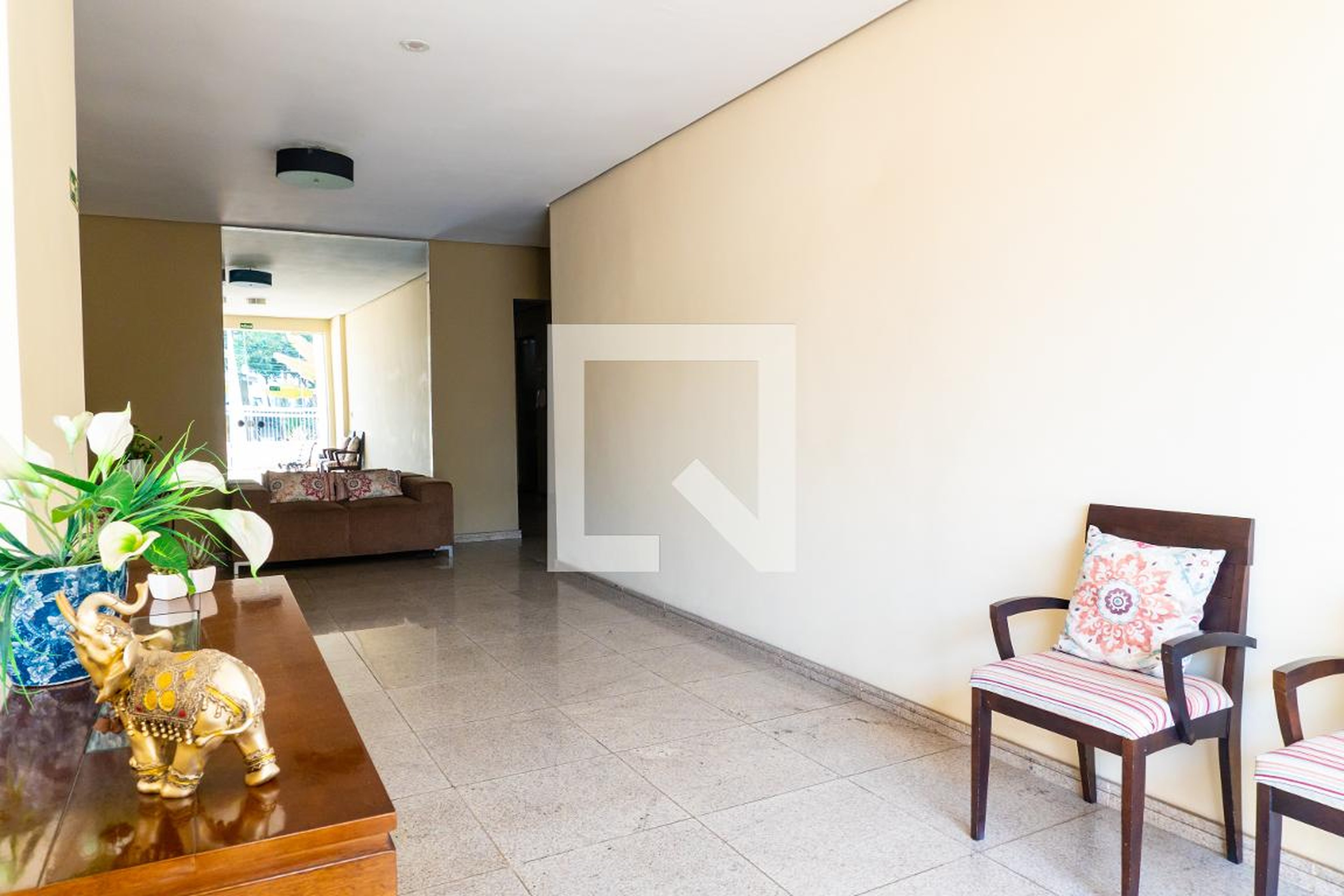 Hall social - Saint Laurent