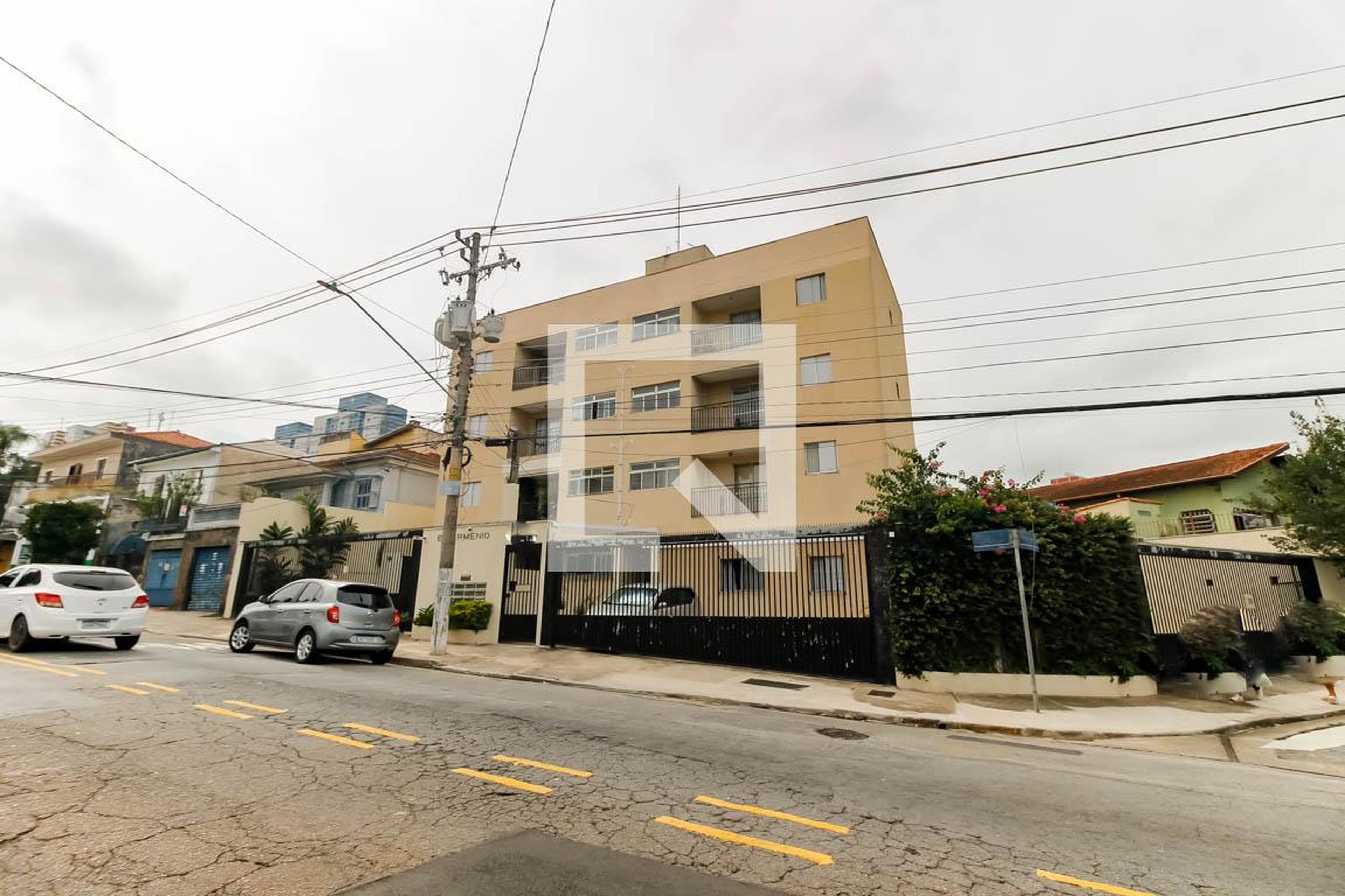 Fachada do Prédio Condomínio em Rua Doutor SÍlvio Dante Bertacchi, 595