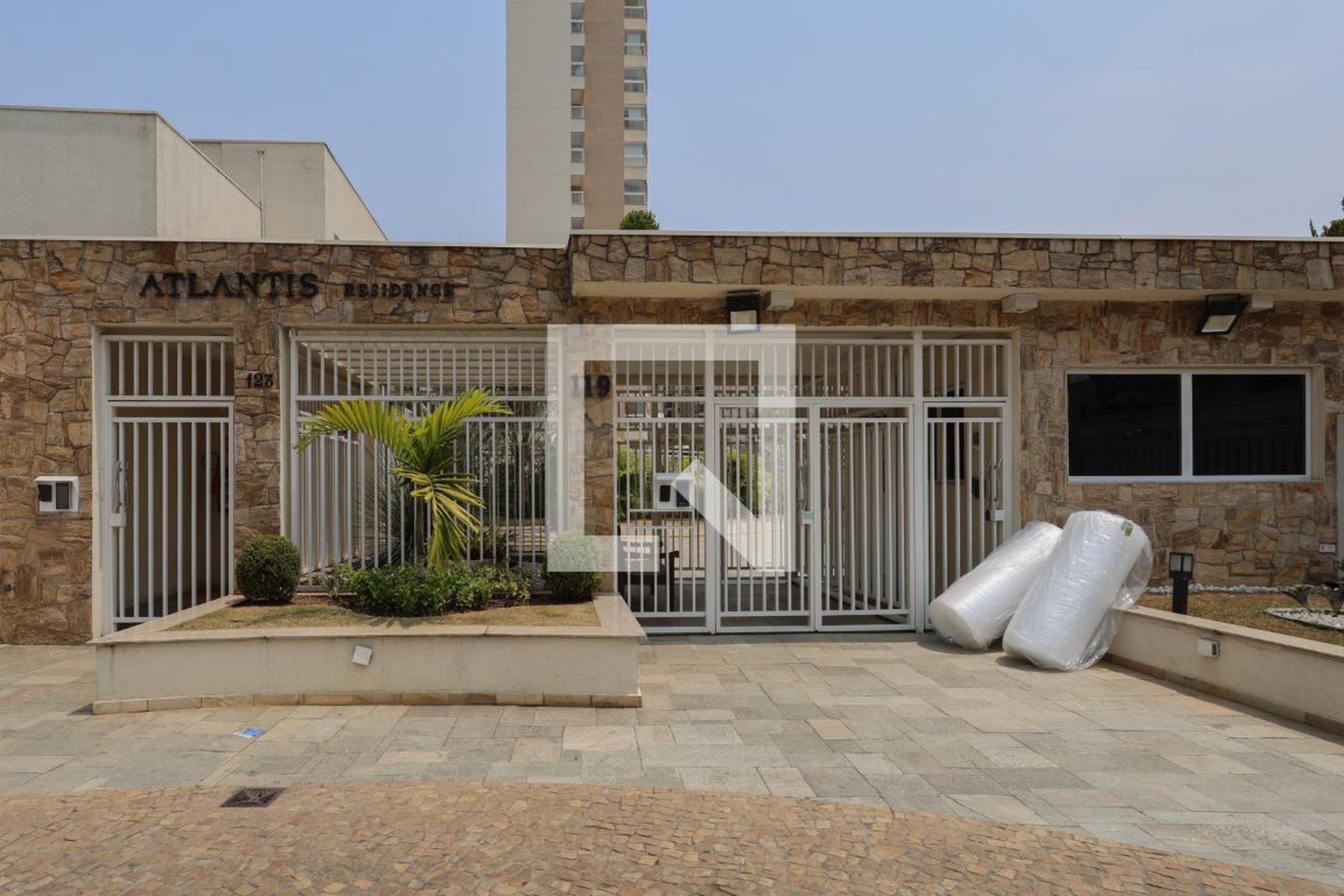 Fachada do condomínio Condomínio Atlantis