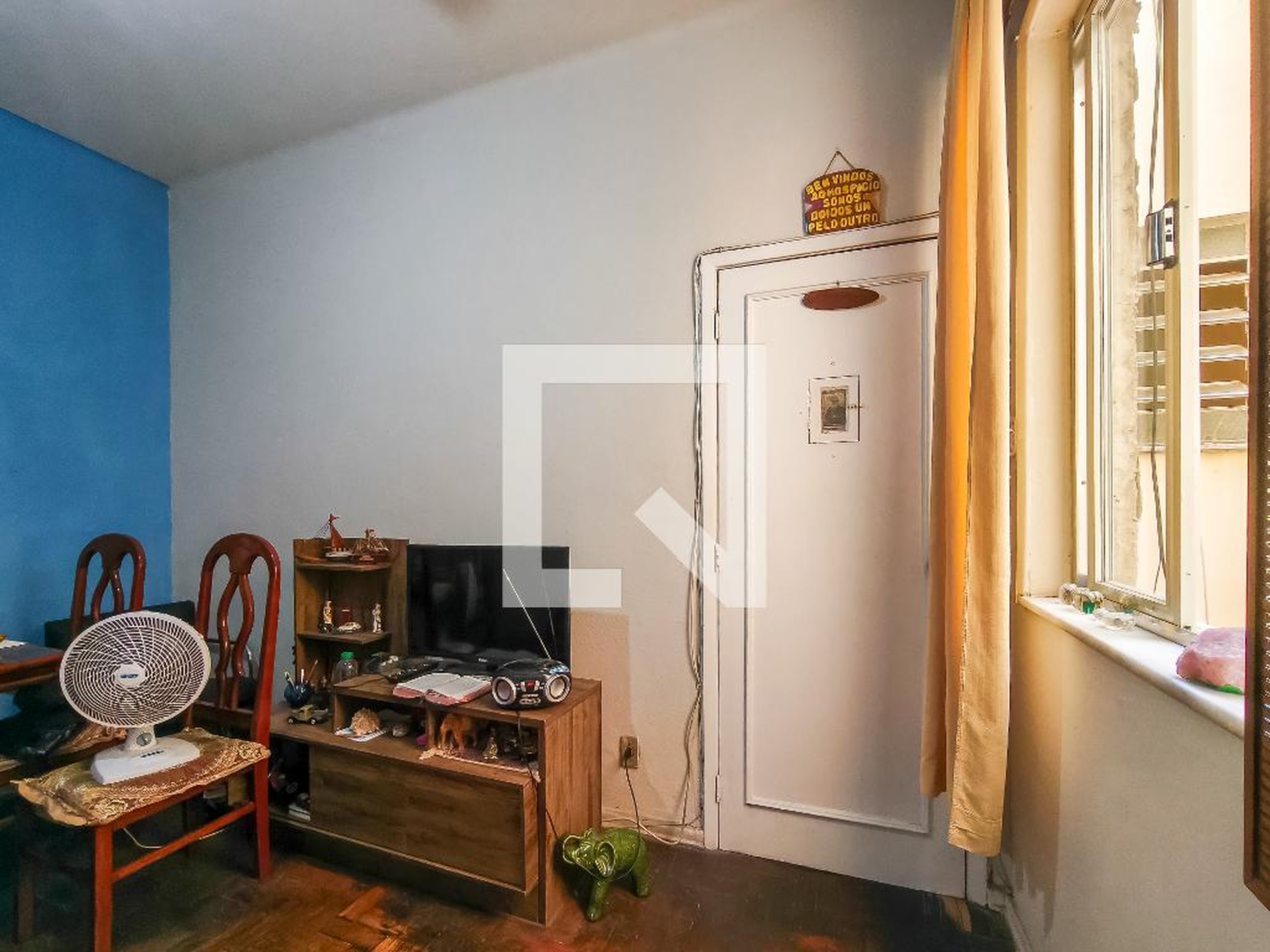 Entrada Condomínio em Rua São Roberto, 33