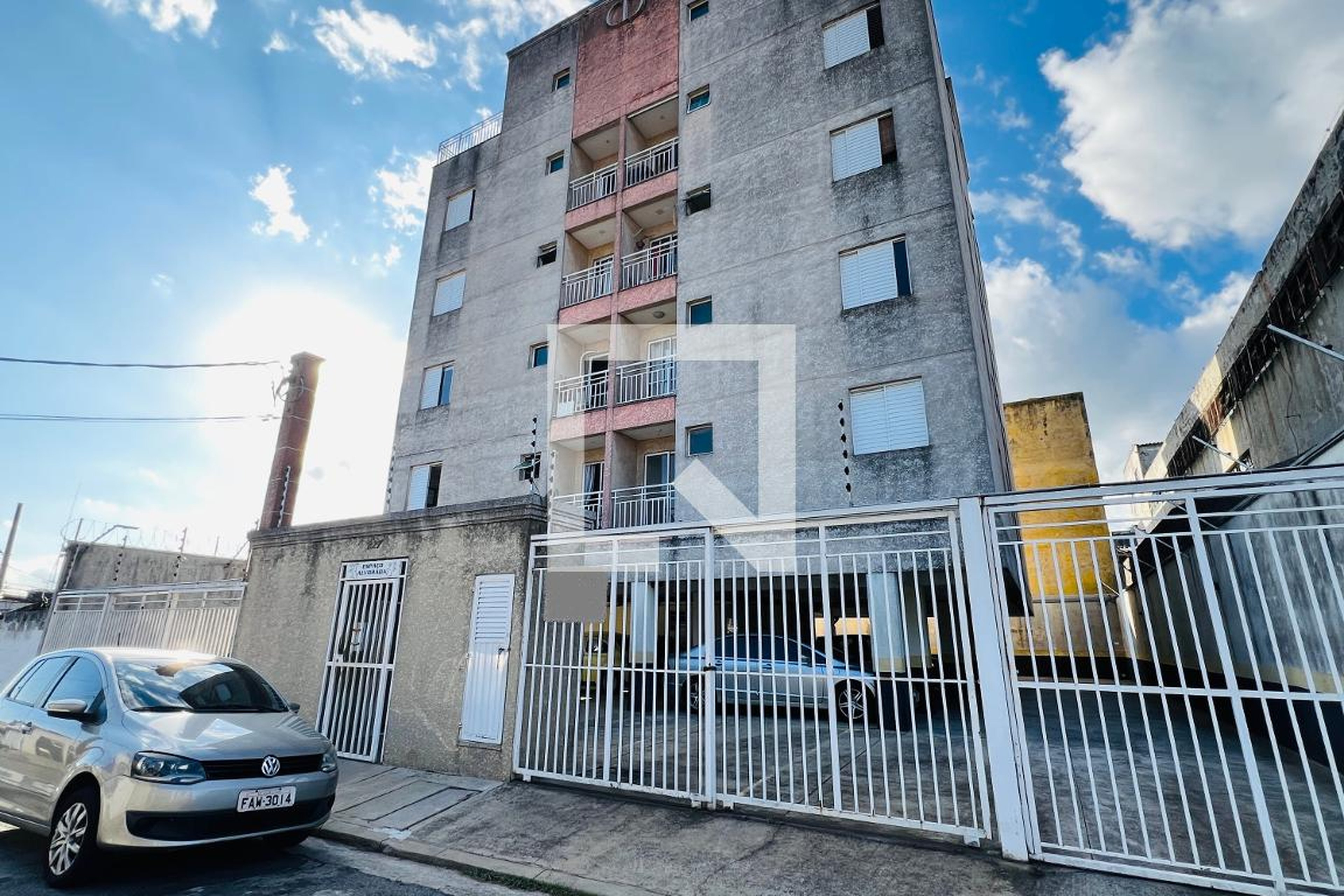 Fachada Condomínio em Rua Coração de Jesus, 227