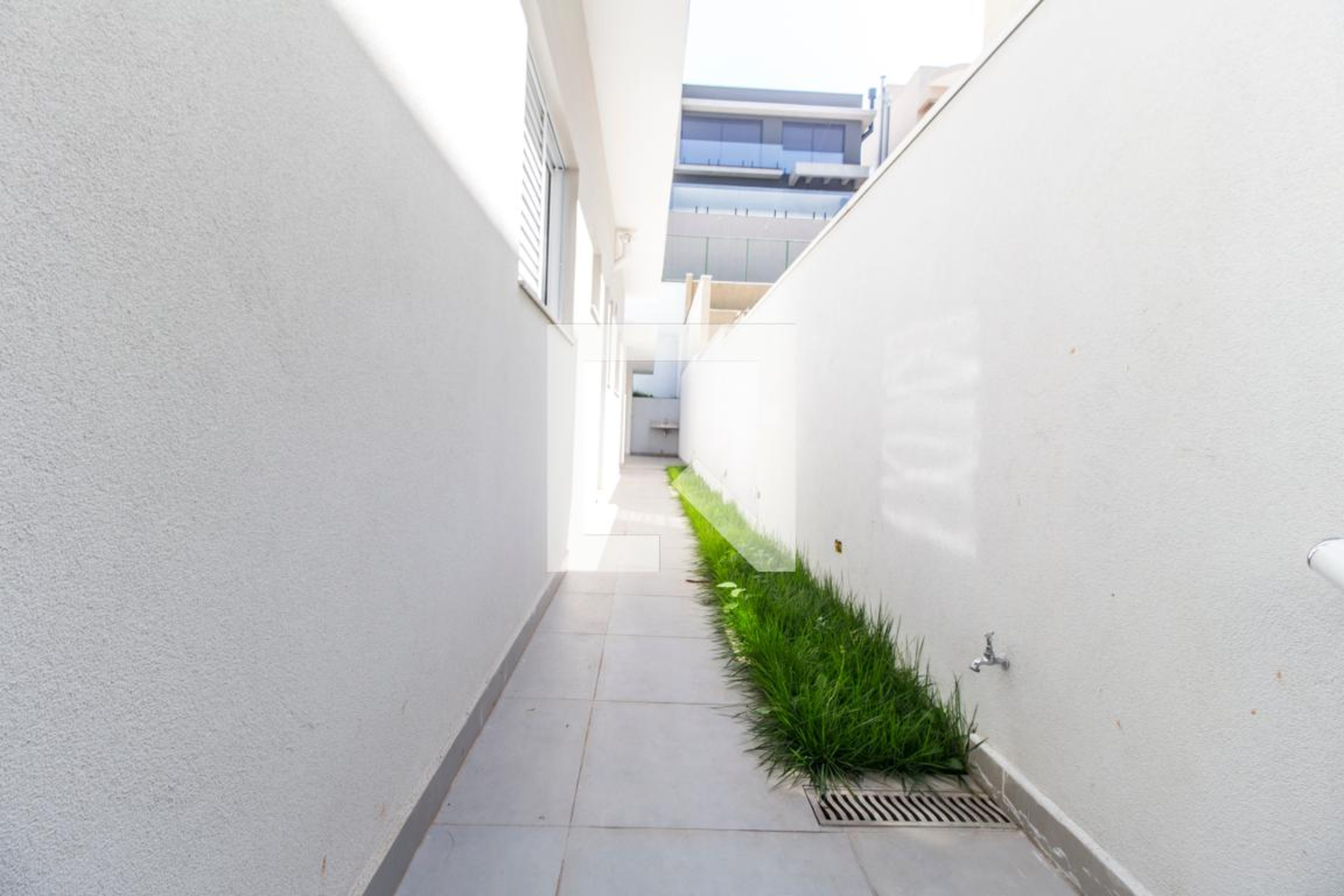 Entrada Residencial Valville 01