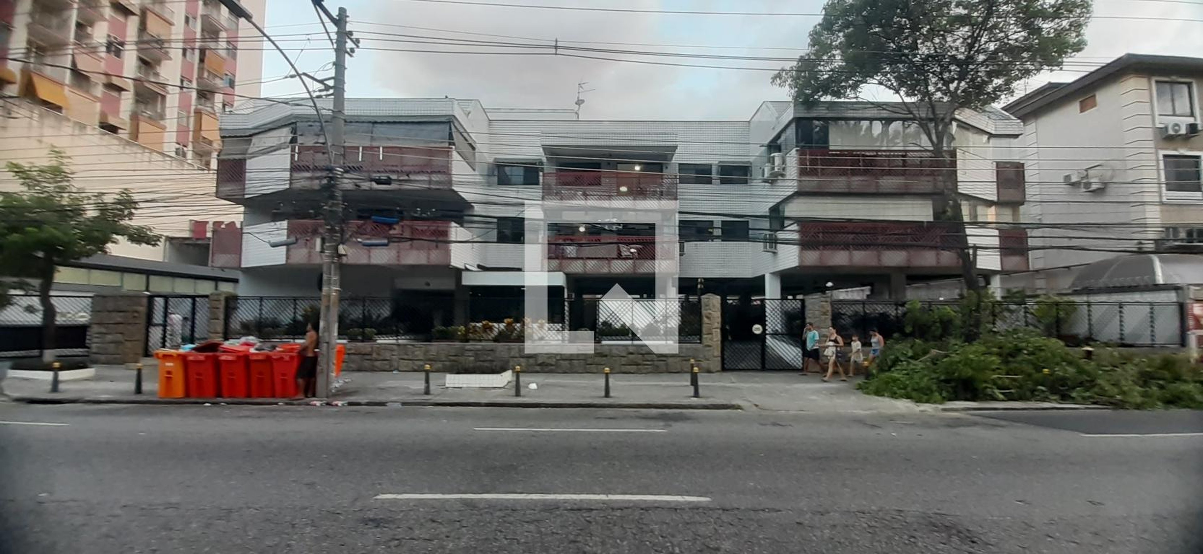 Fachada Edifício Parque Três Rios