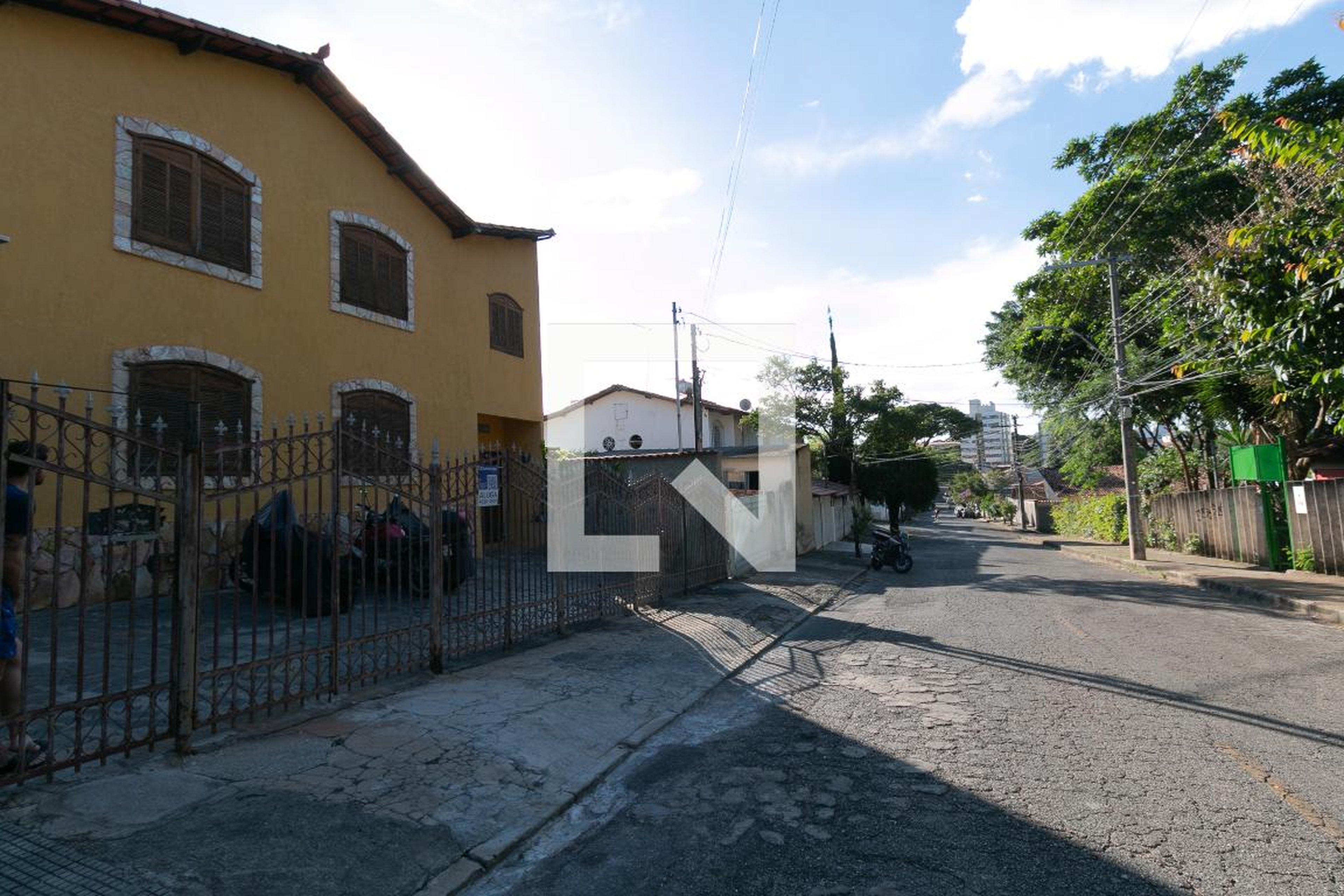 Fachada Condomínio em Rua São José do Jacuri, 115
