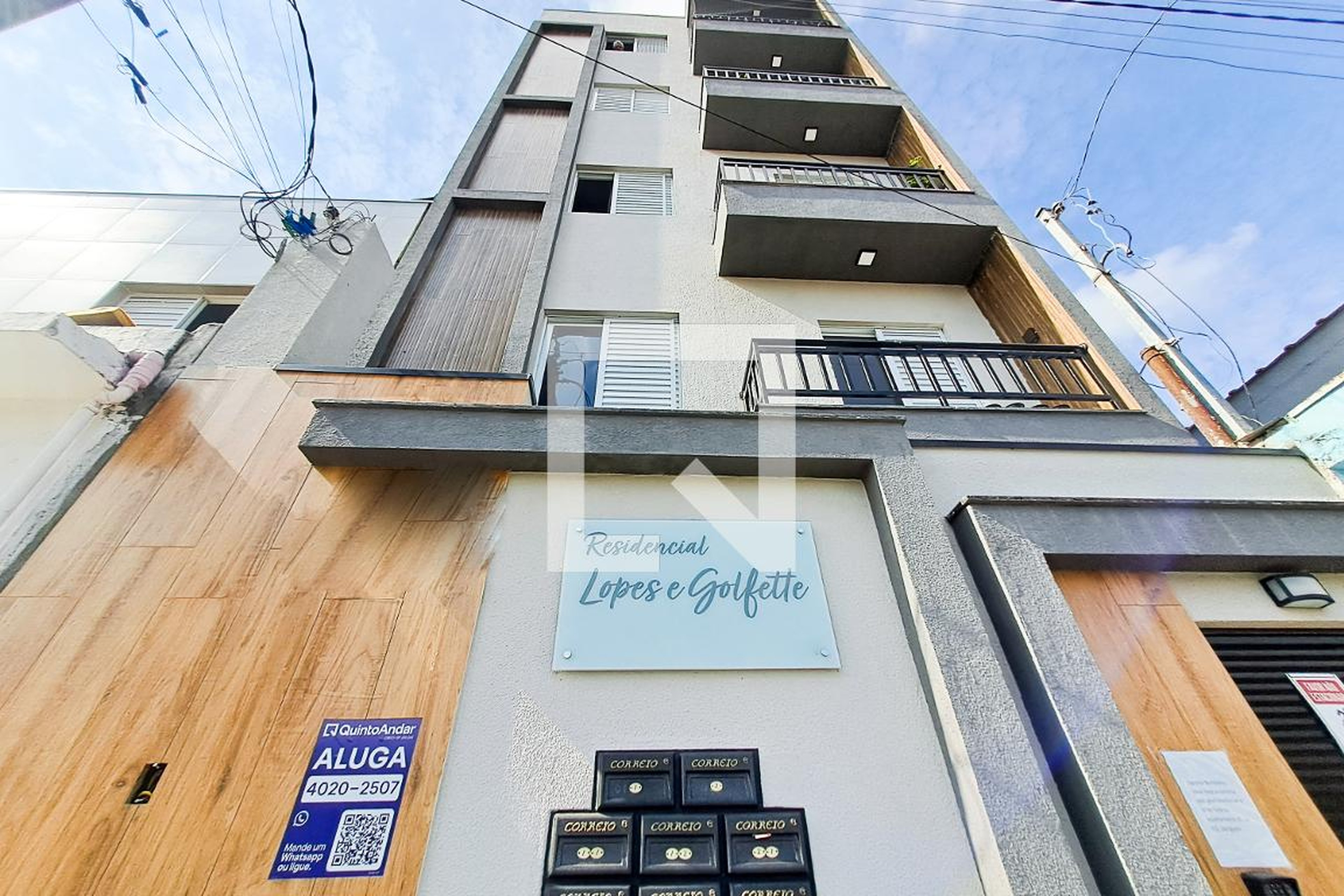 Fachada Condomínio em Rua Doutor Suzano Brandão, 638