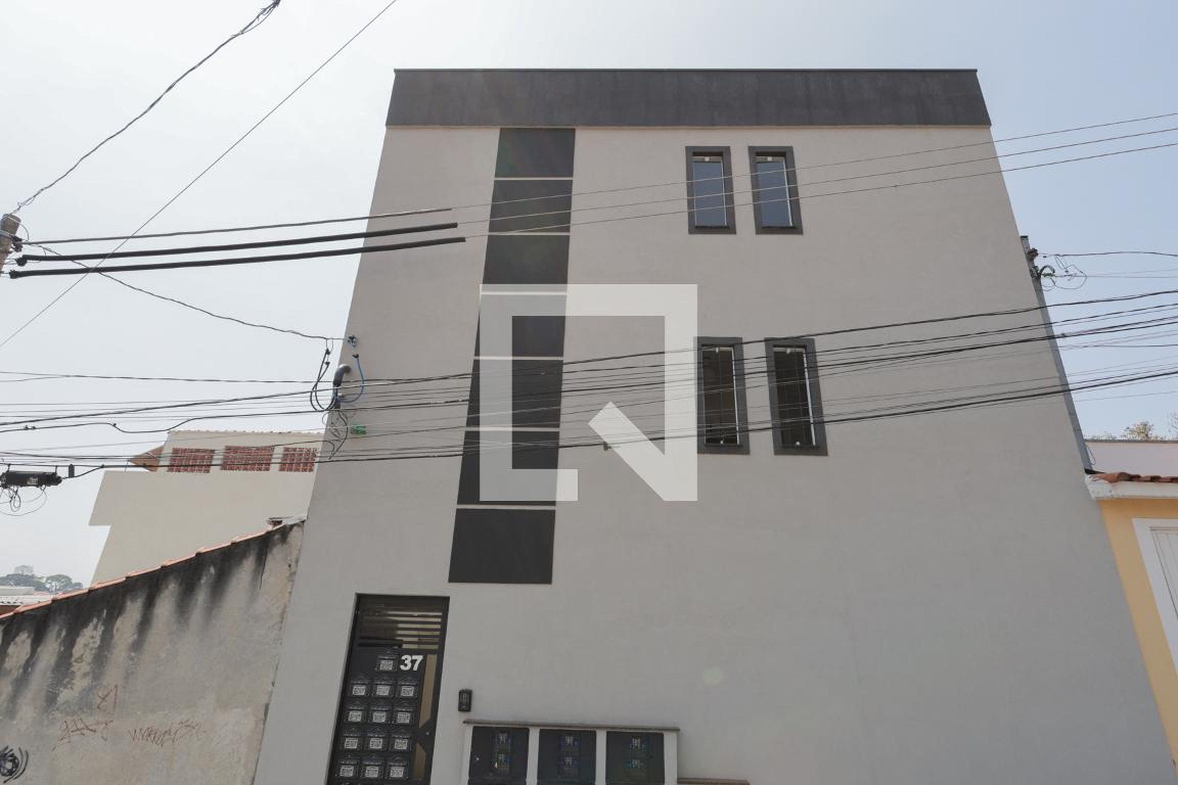 Fachada do prédio Condomínio em Rua Abaeté, 37