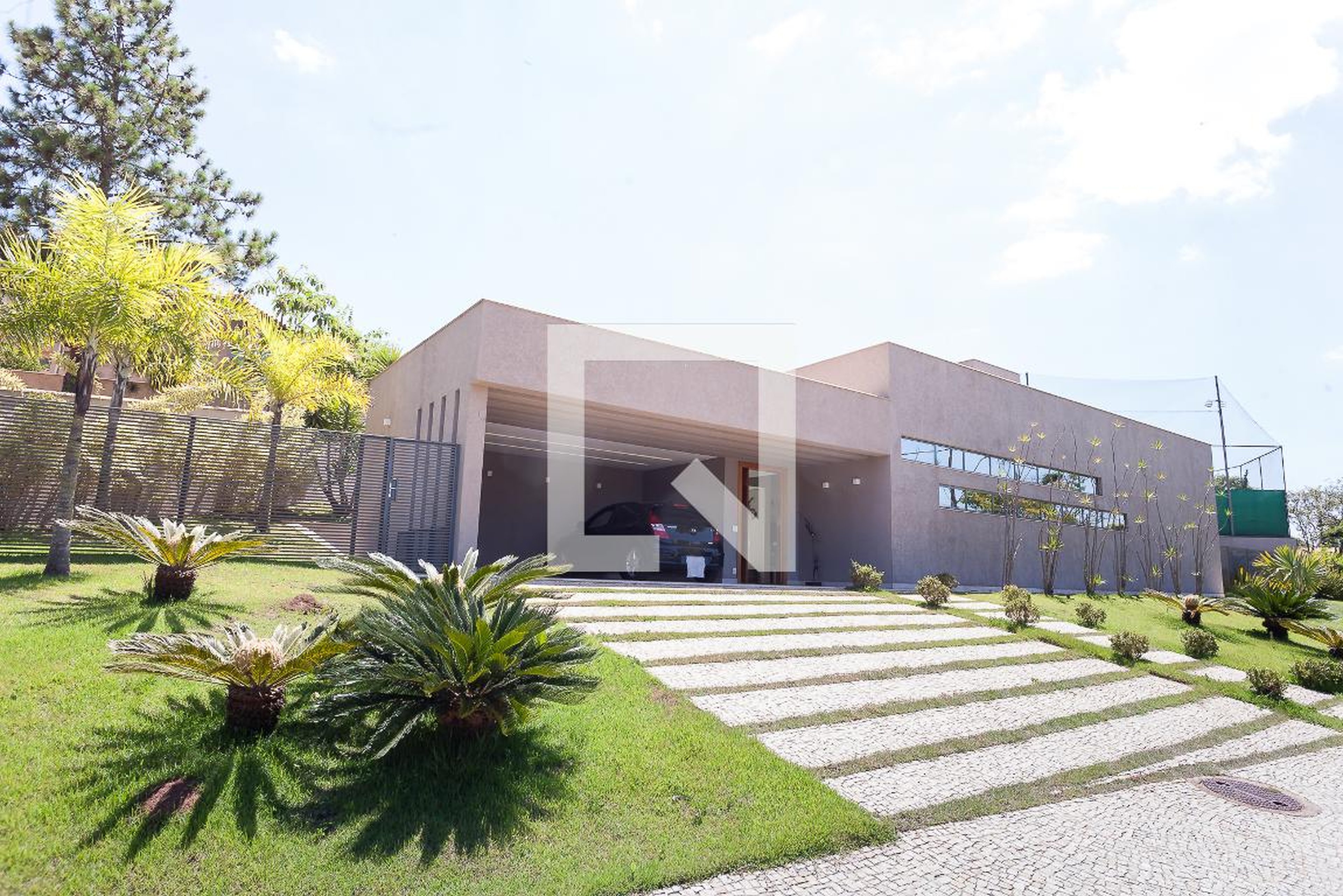 Fachada Condomínio em R. Rubi, 180