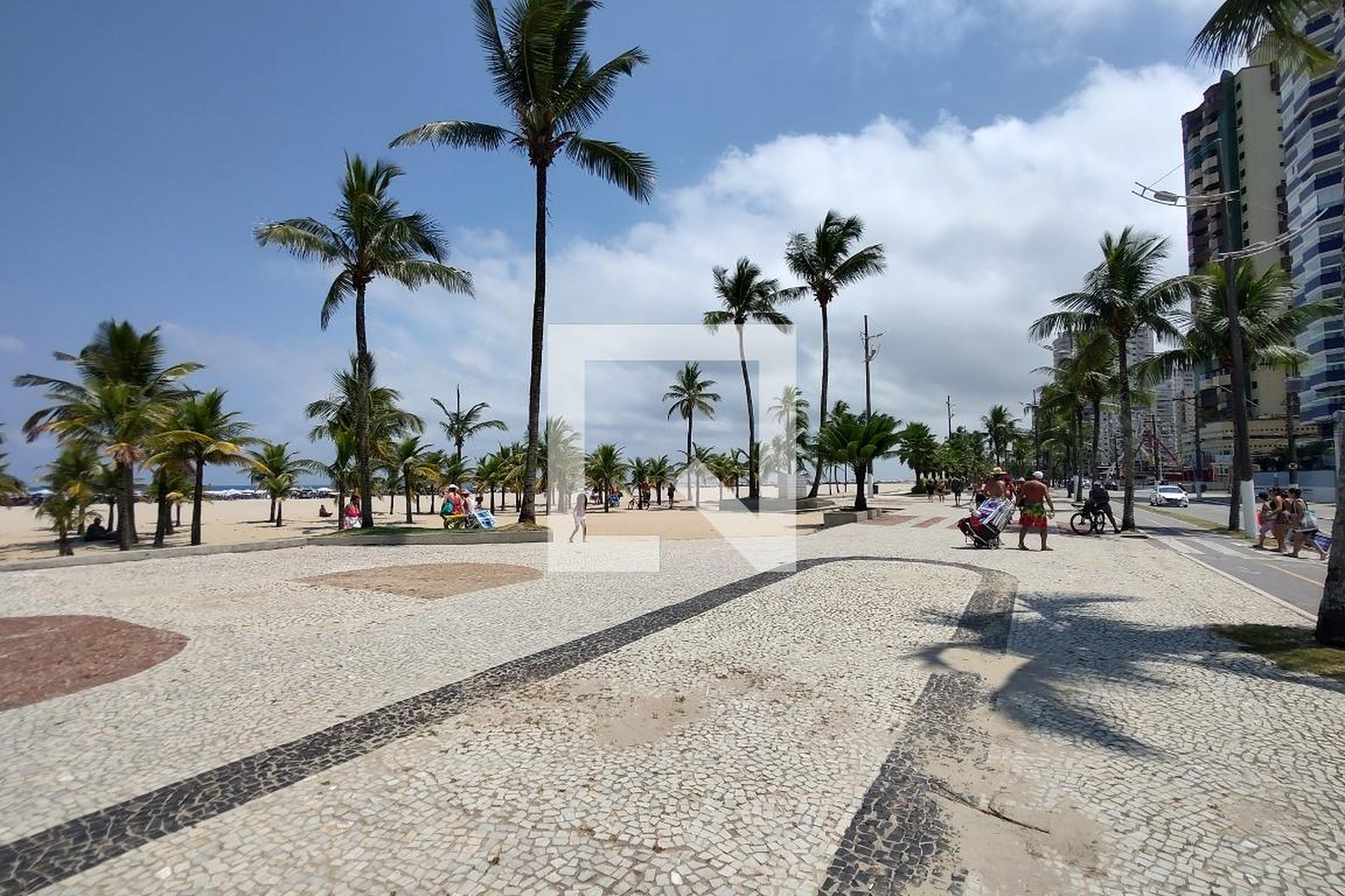 Fachada do Prédio Condomínio Carlos Ronm