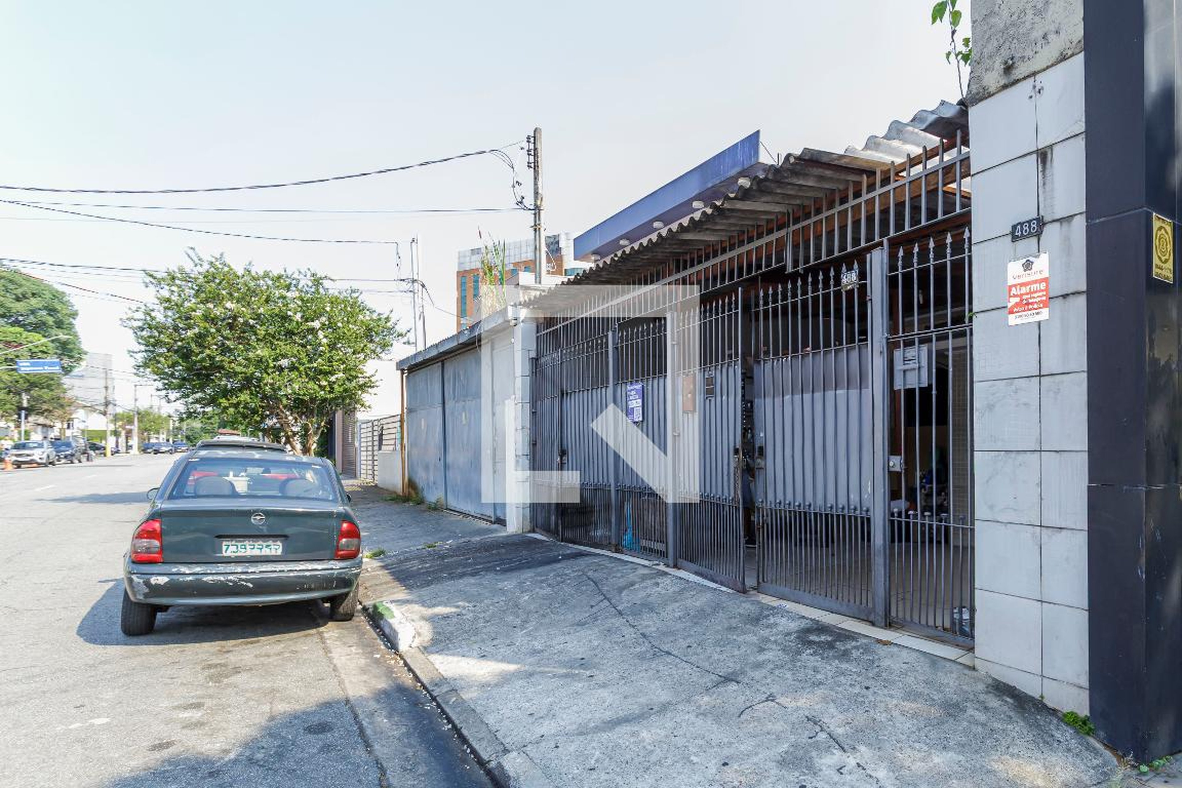 Fachada Condomínio em Avenida dos Carinás, 488