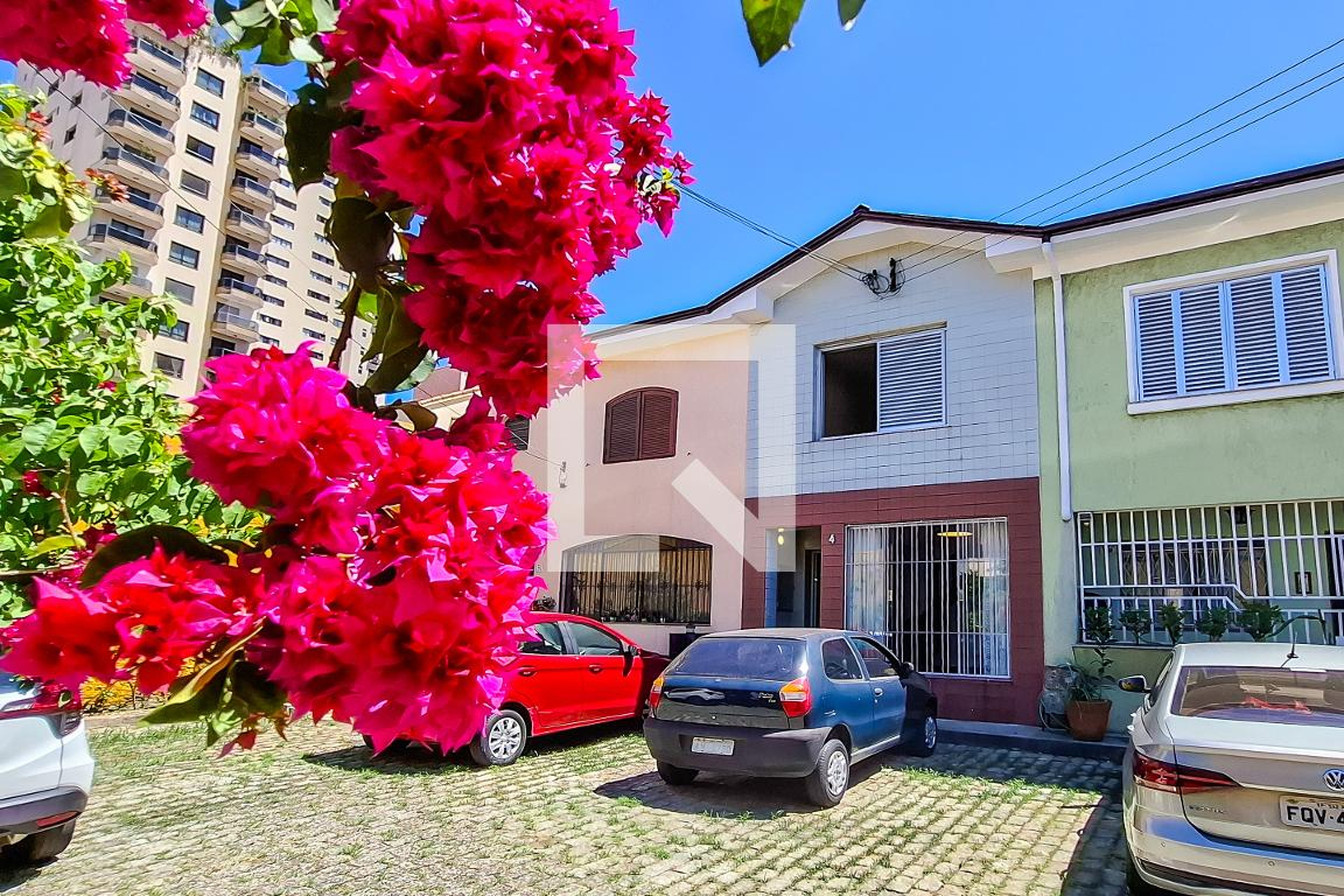 Fachada Condomínio em Rua Lima e Silva, 243